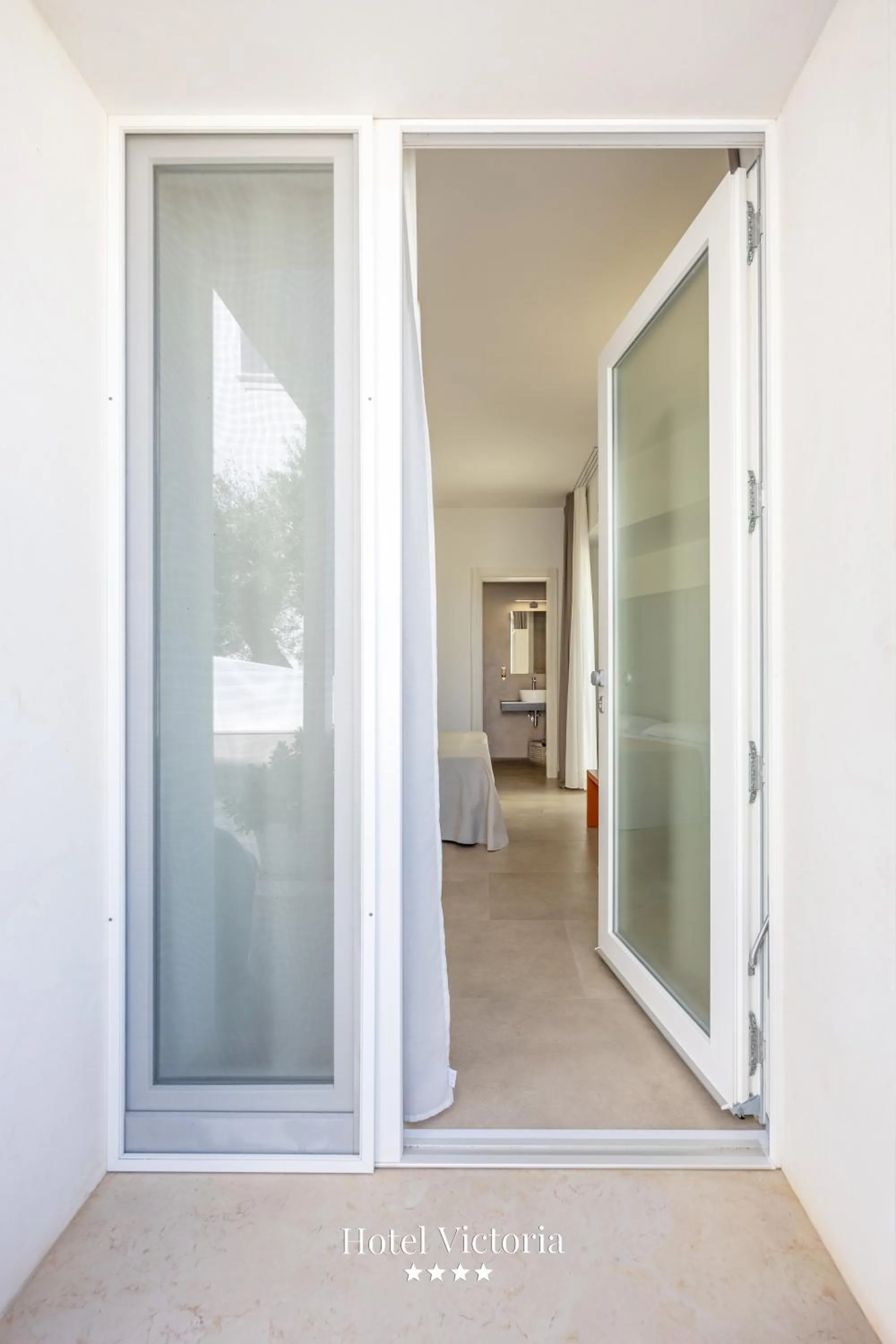 Toilet in Hotel Victoria