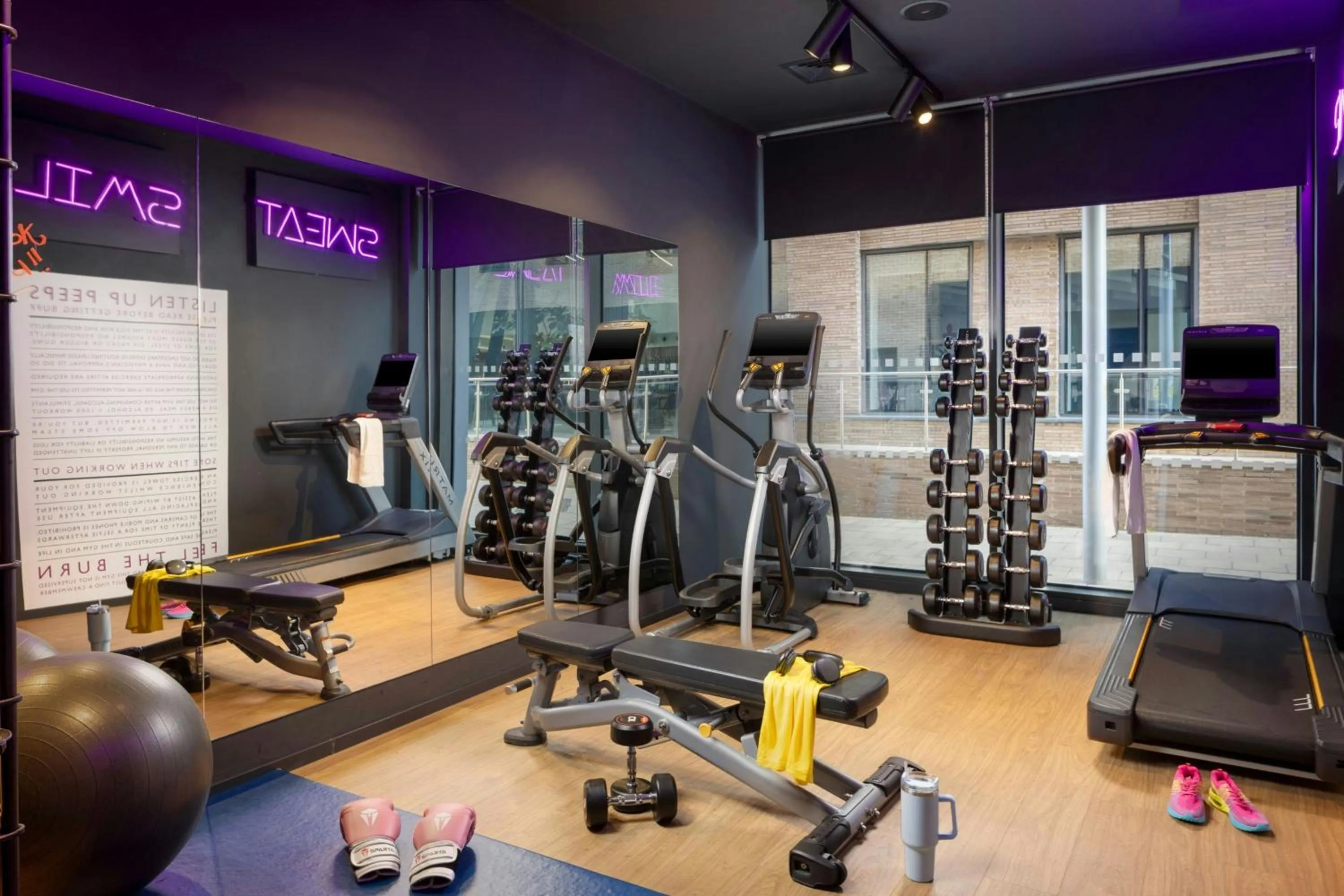 Fitness centre/facilities in Moxy York