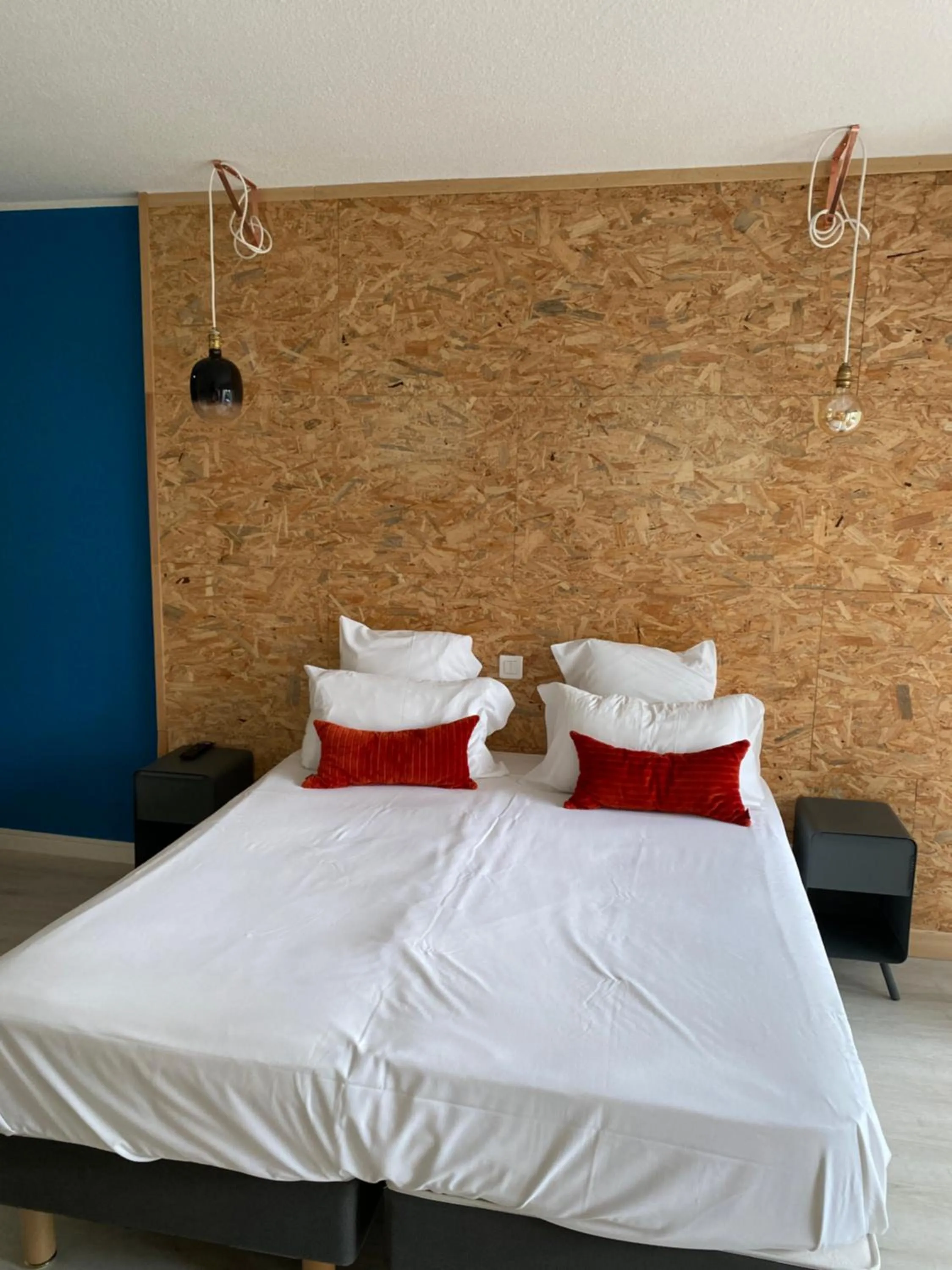 Bed in Hôtel Saint-Clair, côté Plage