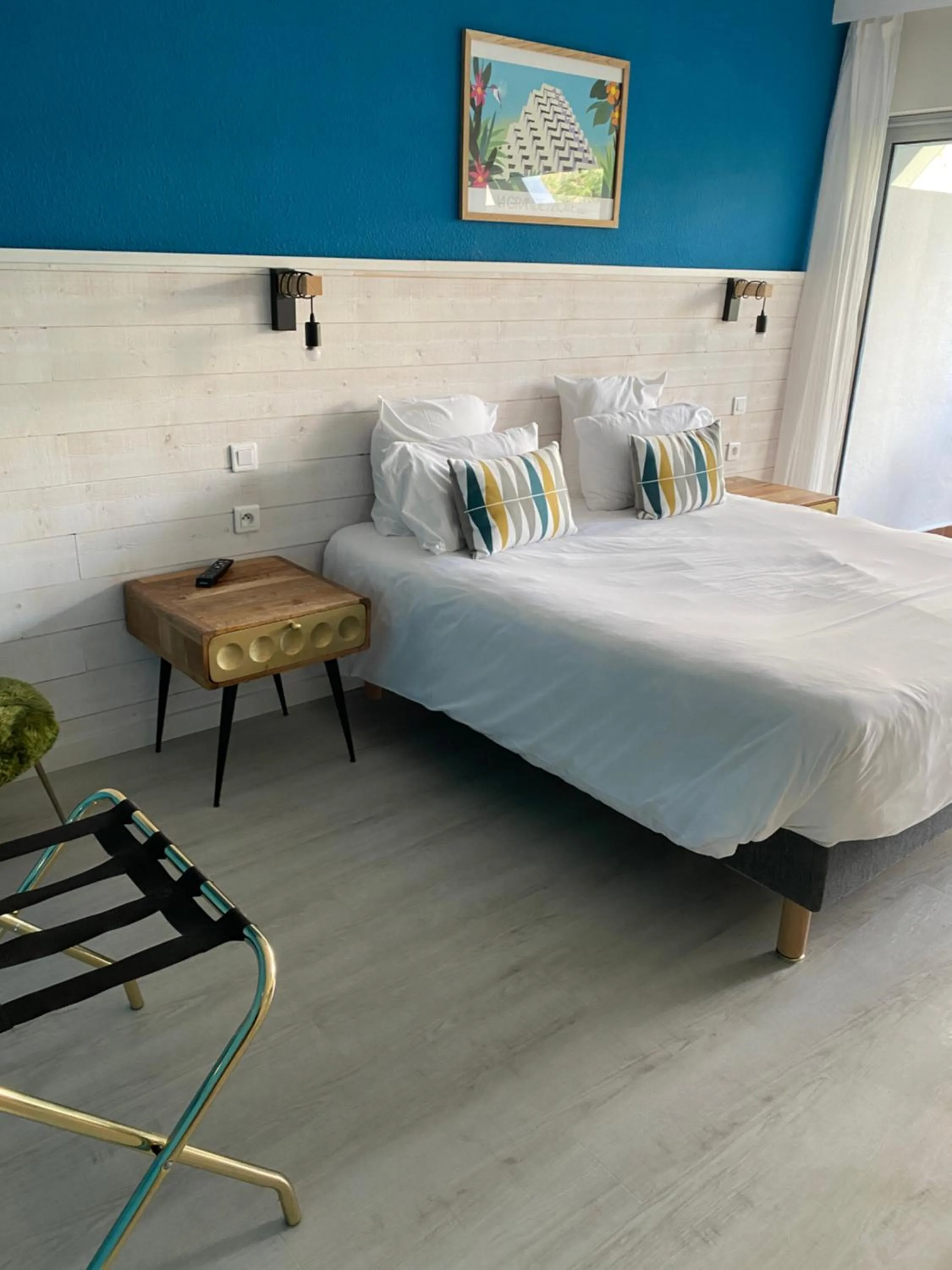 Bed in Hôtel Saint-Clair, côté Plage