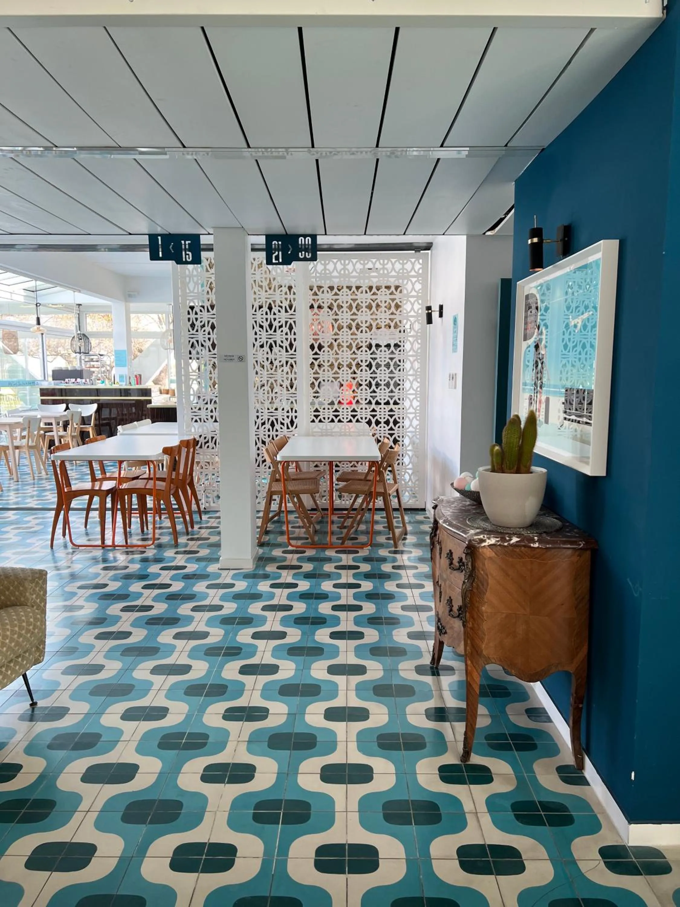 Seating area in Hôtel Saint-Clair, côté Plage