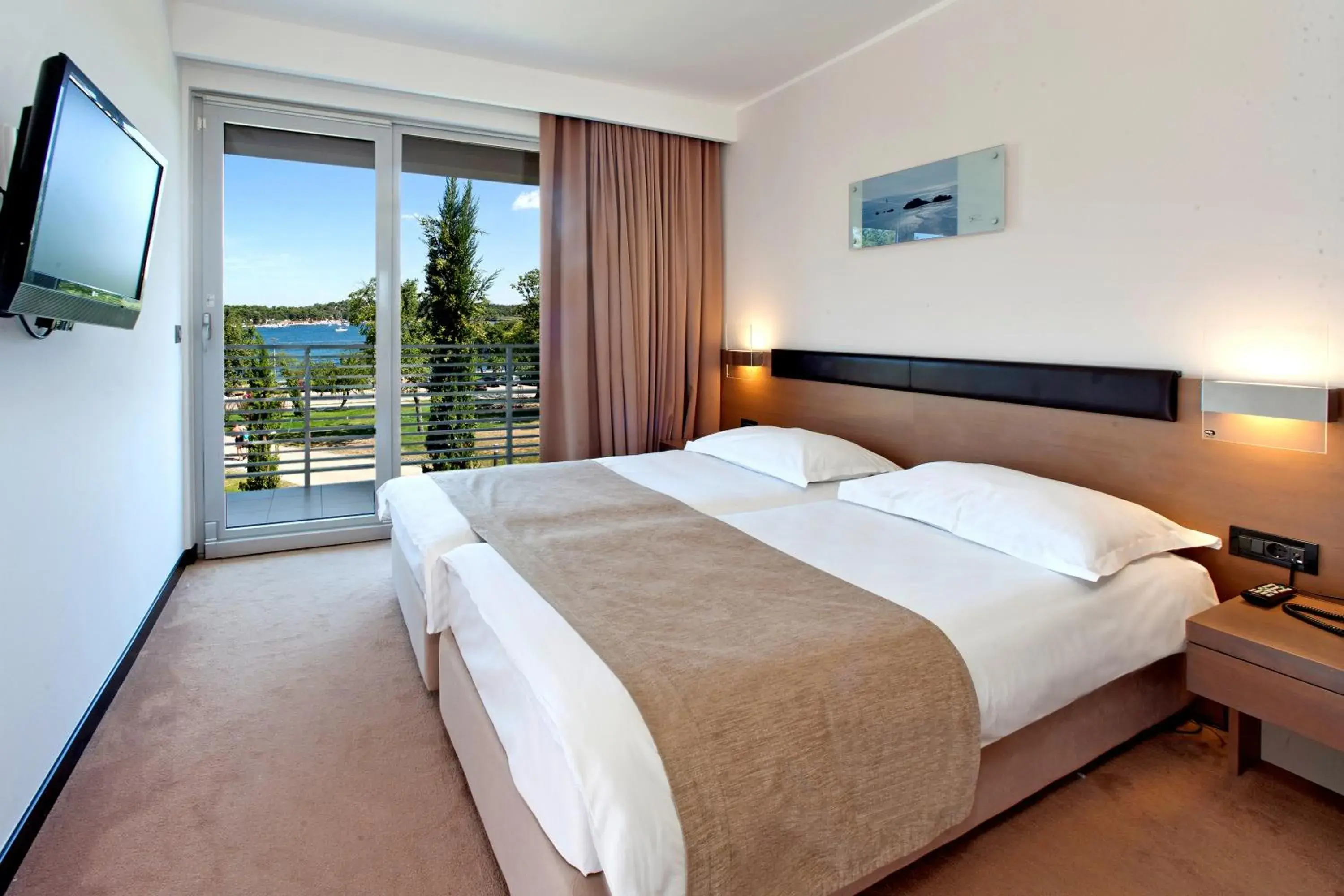 Premium Room with Balcony and Sea View in Hotel Molindrio Plava Laguna Premium Room with Balcony and Sea View in Hotel Molindrio Plava Laguna