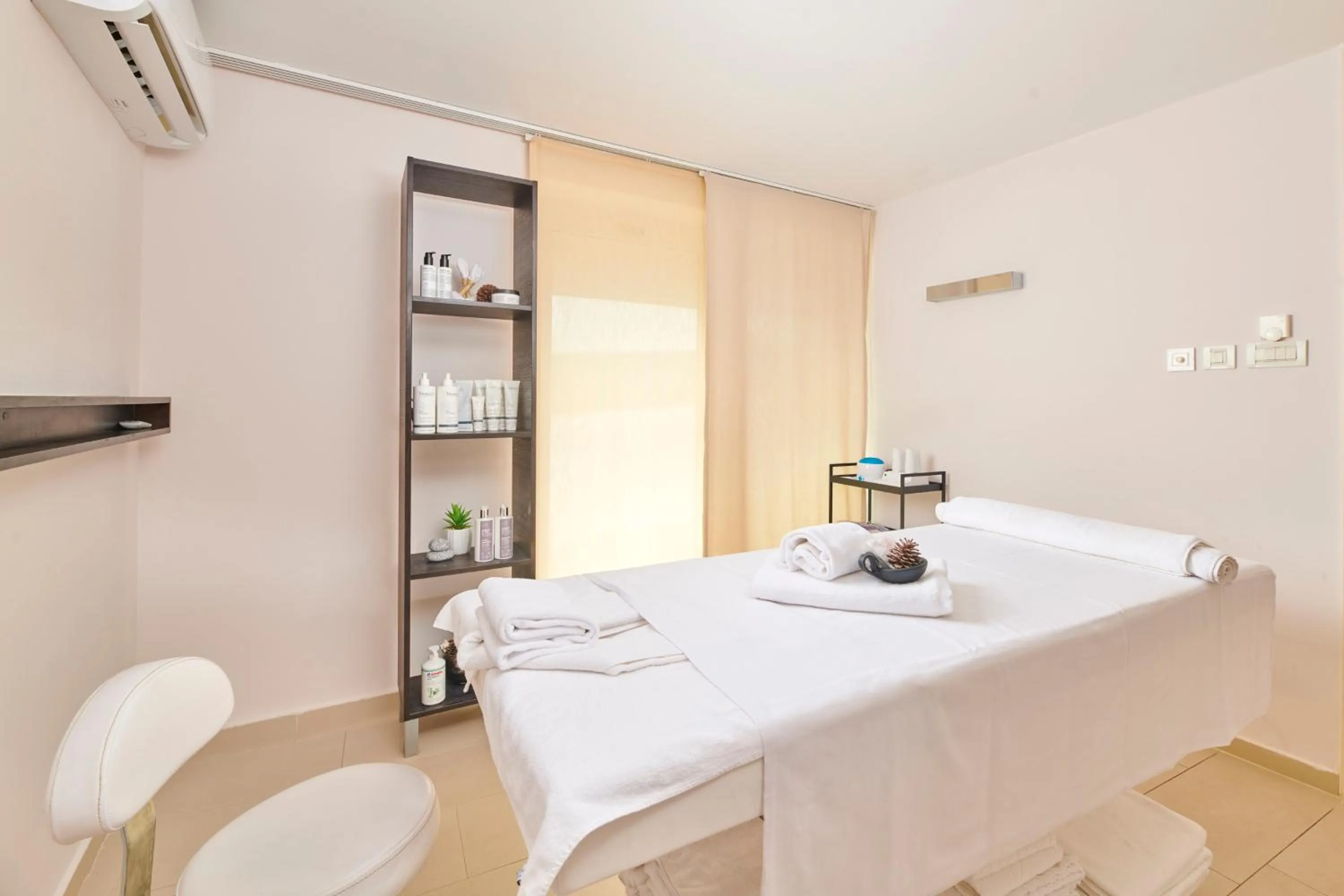 Massage, Bed in Hotel Molindrio Plava Laguna