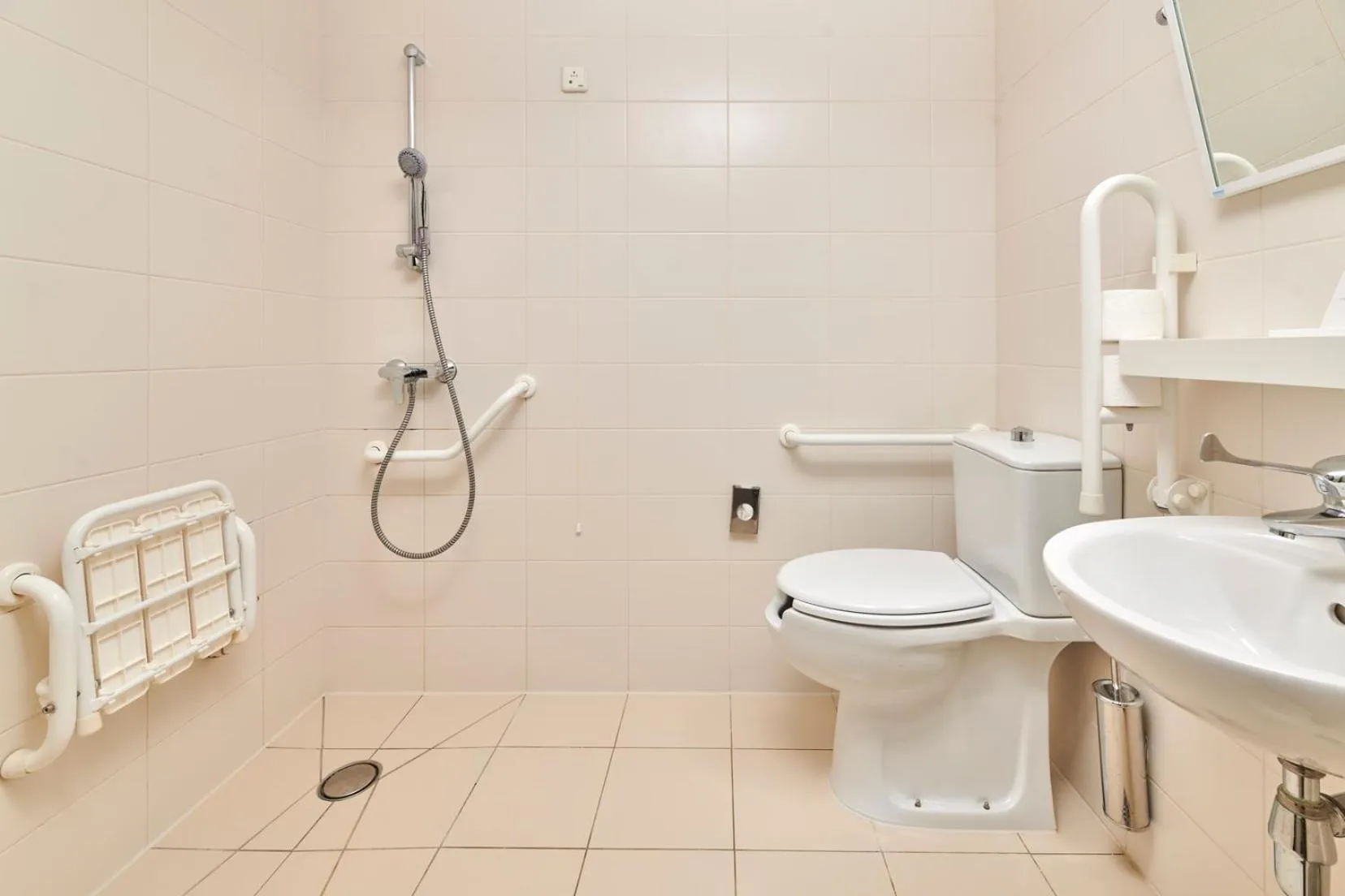 Bathroom in Hotel Molindrio Plava Laguna