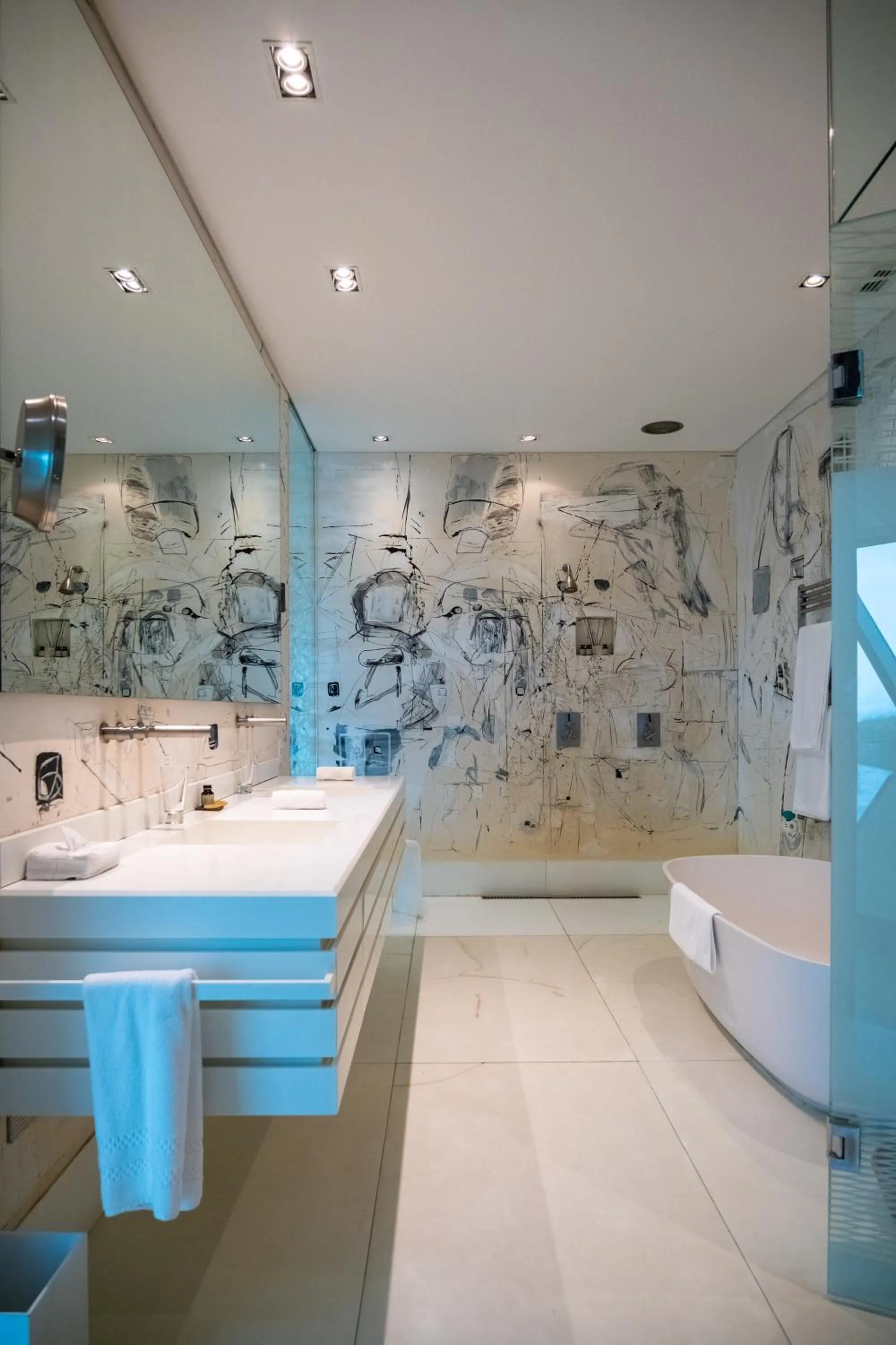 Bath in Playa Vik Jose Ignacio