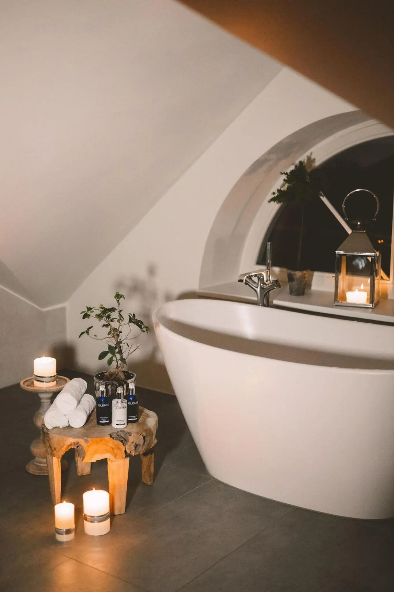 Bath in Frost Boutique Hotel