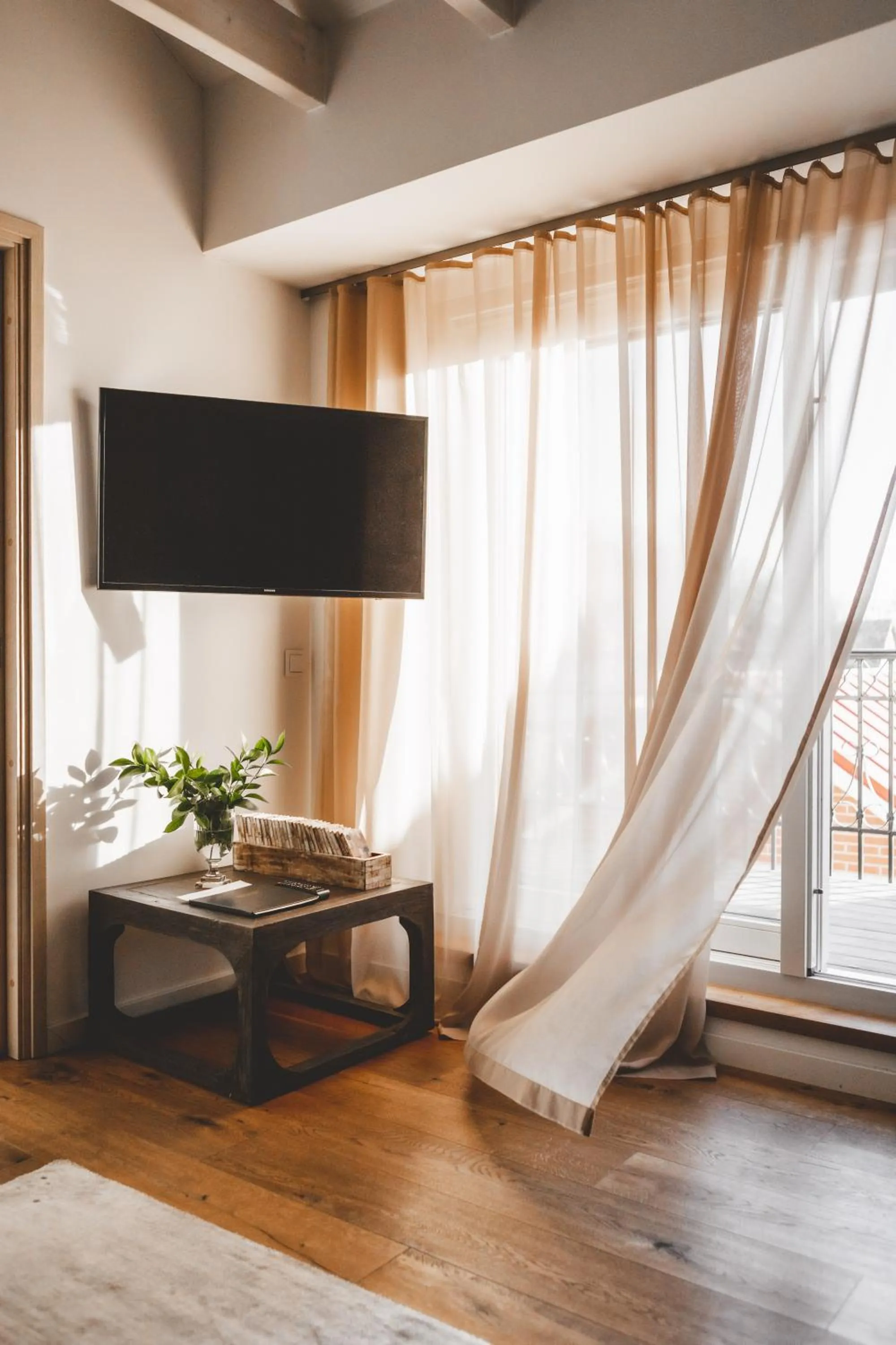 Living room, Bed in Frost Boutique Hotel