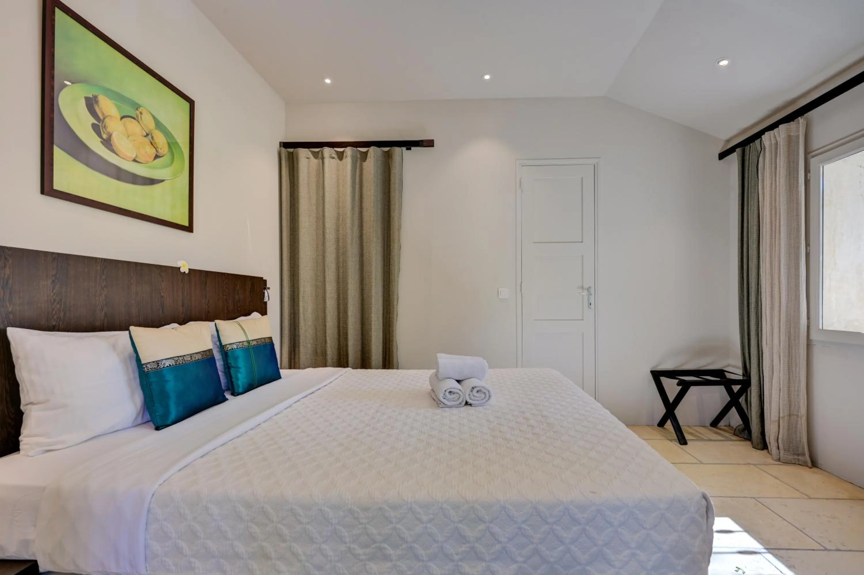 Bed in Hostellerie Le Paradou