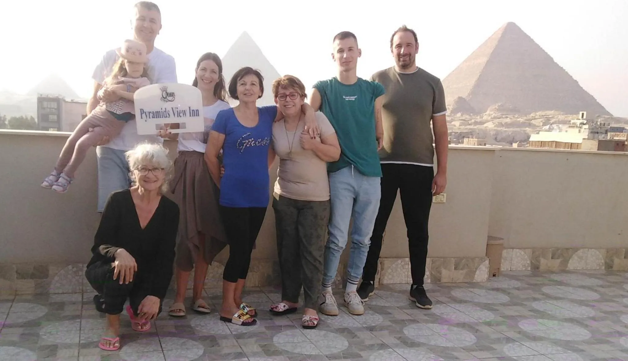 Queen Pyramids View Inn