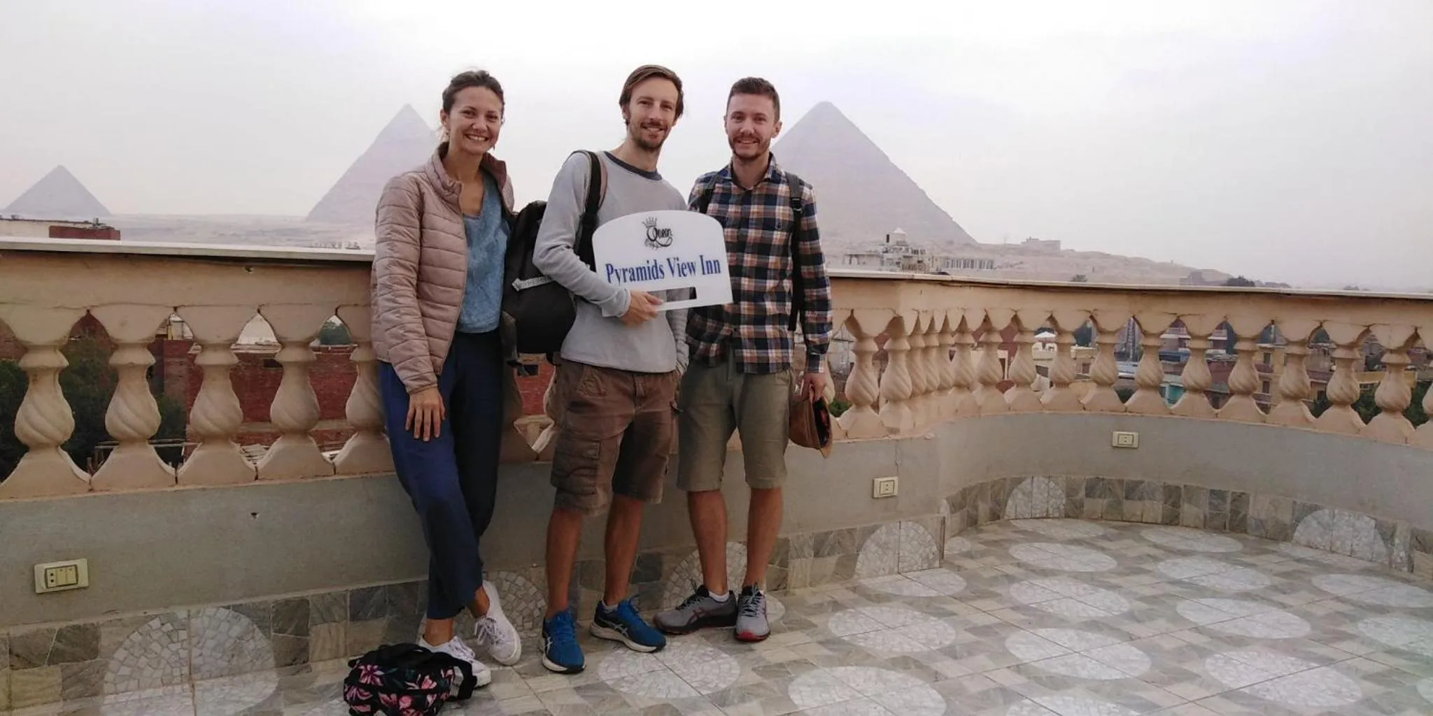 Queen Pyramids View Inn