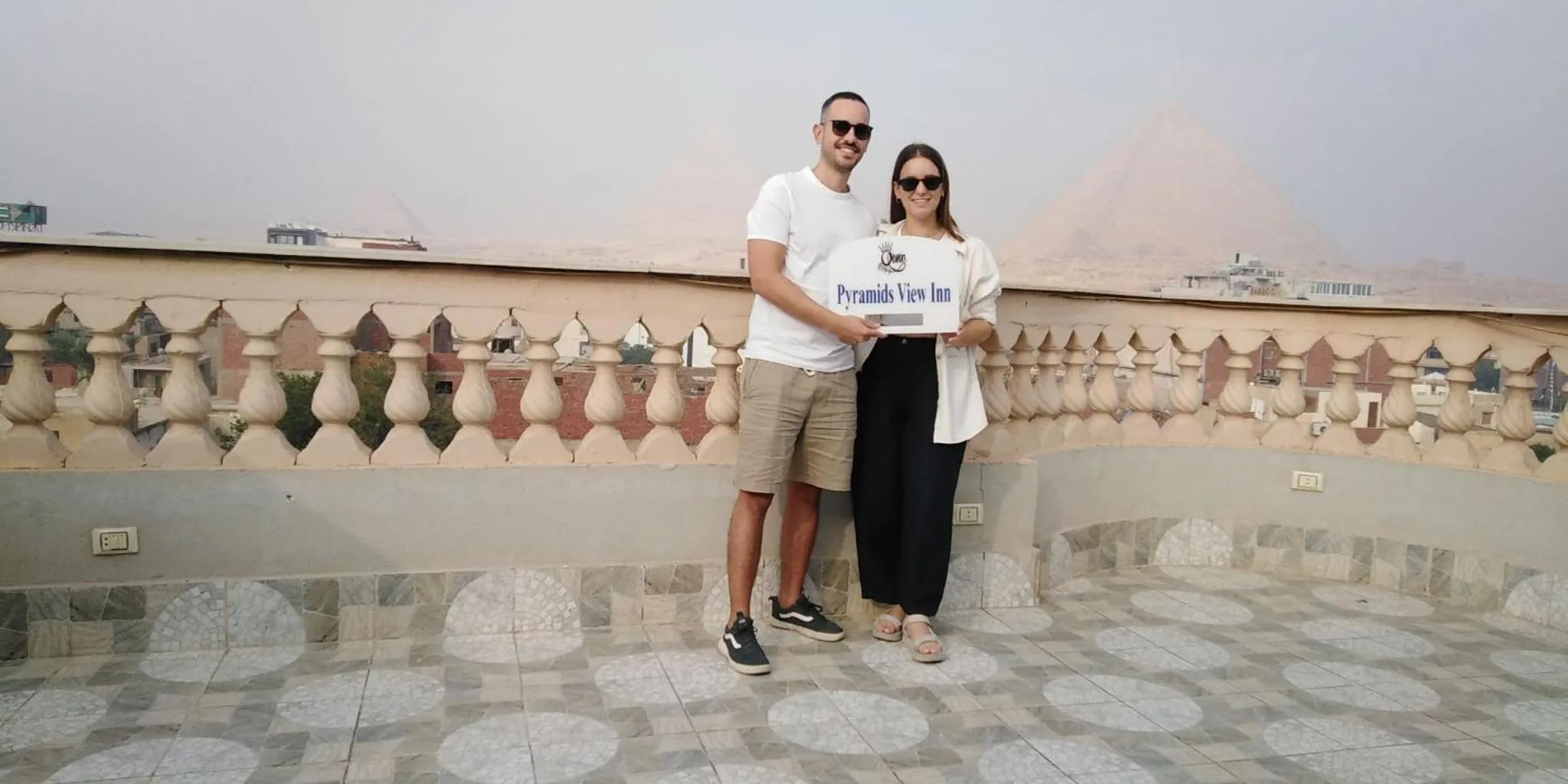 Queen Pyramids View Inn