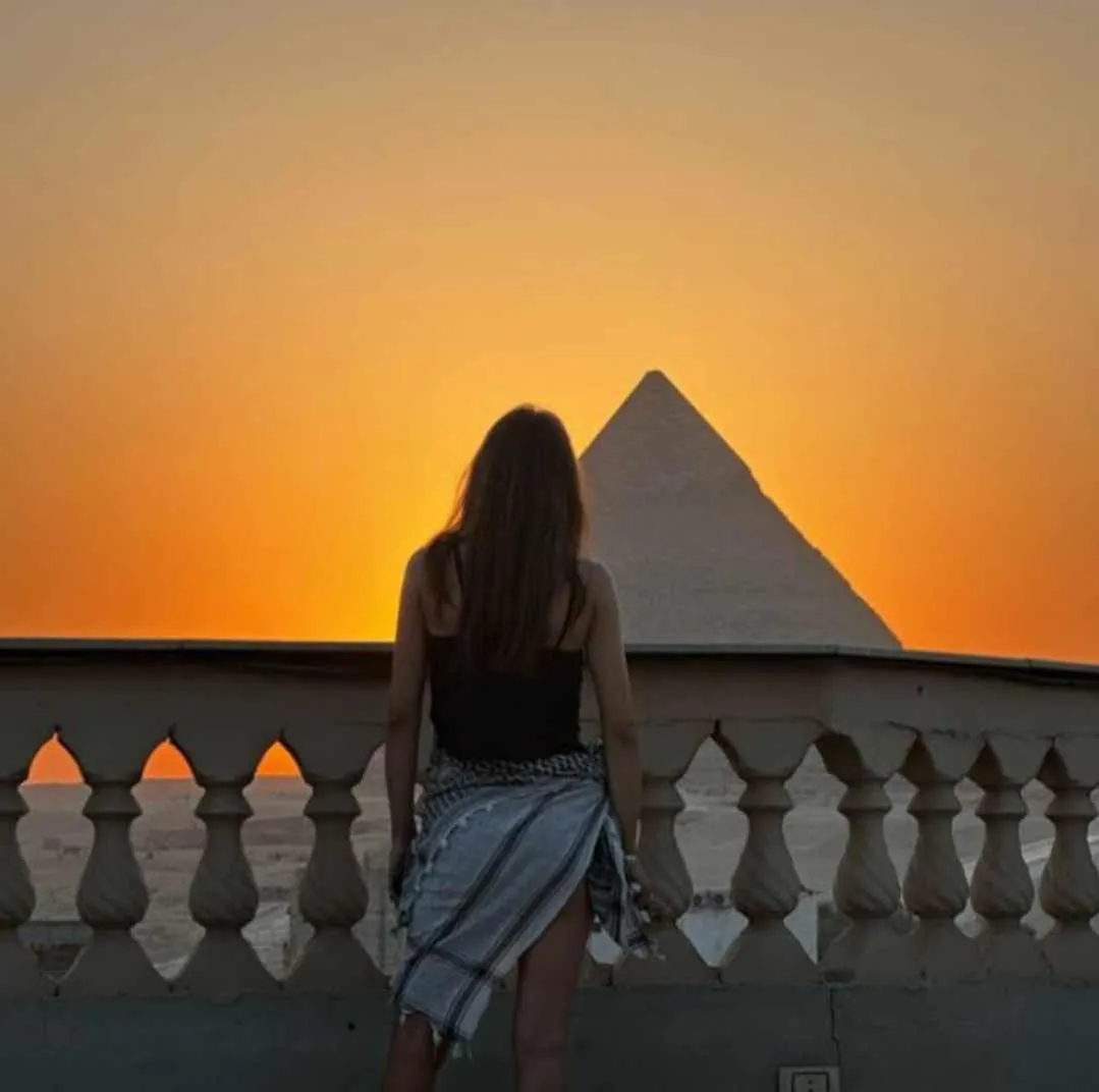 Queen Pyramids View Inn