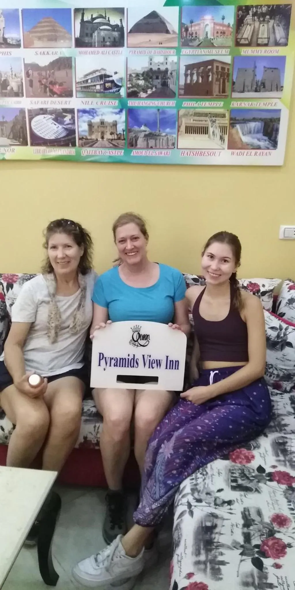 Queen Pyramids View Inn