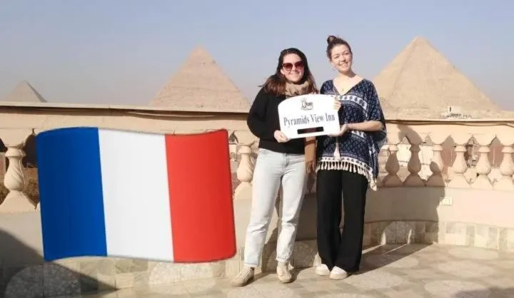 Queen Pyramids View Inn