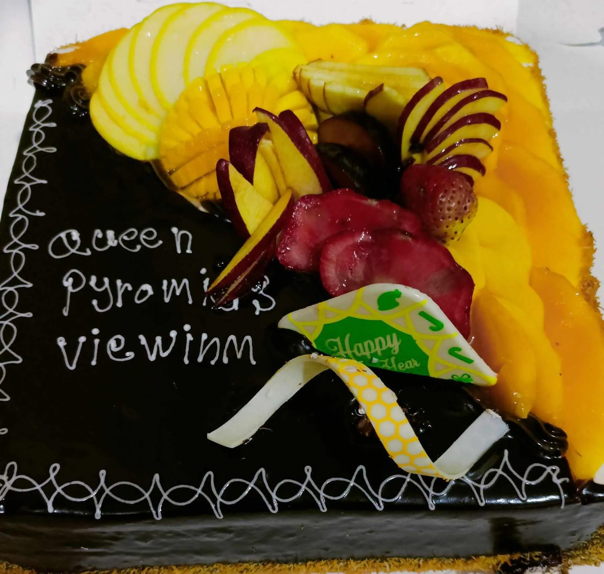 Queen Pyramids View Inn