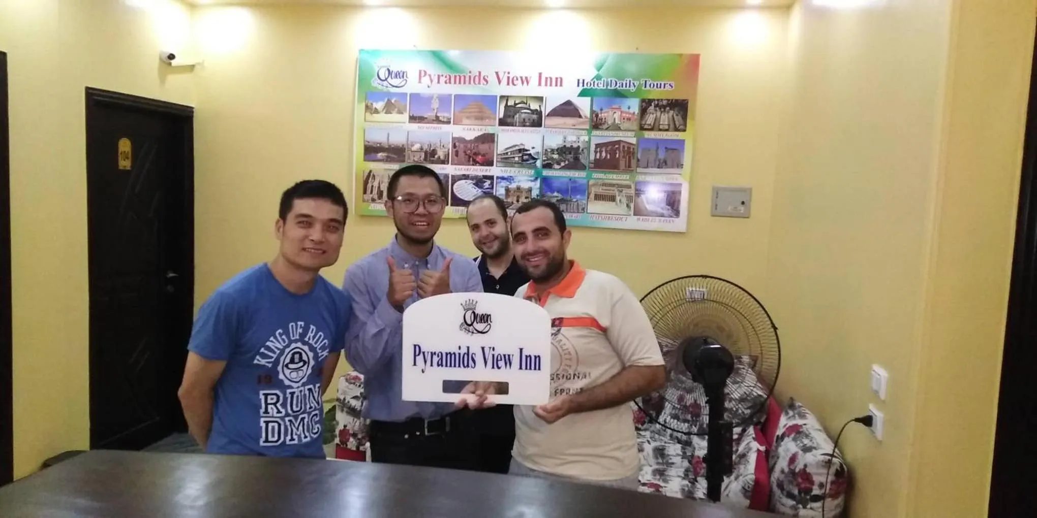 Queen Pyramids View Inn