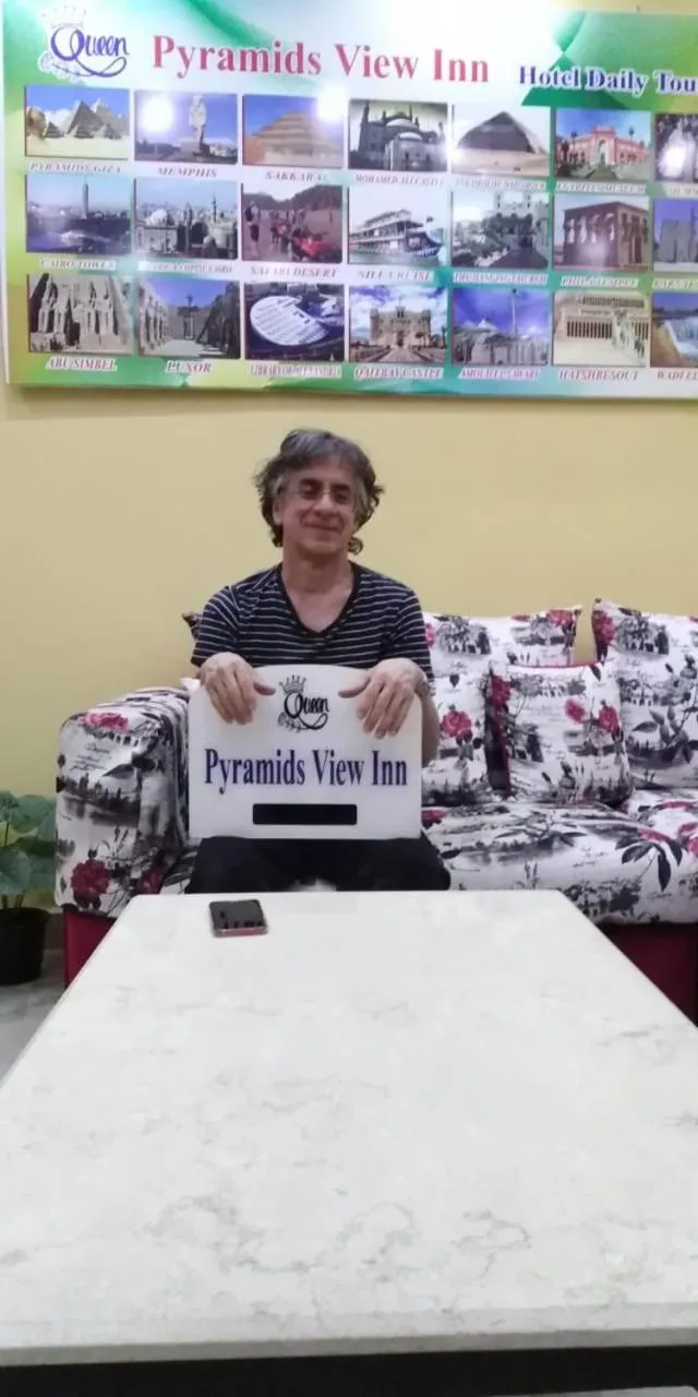 Queen Pyramids View Inn