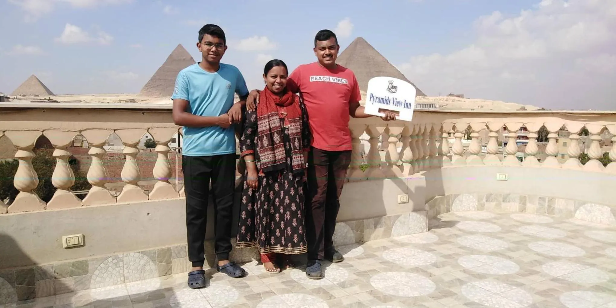 Queen Pyramids View Inn