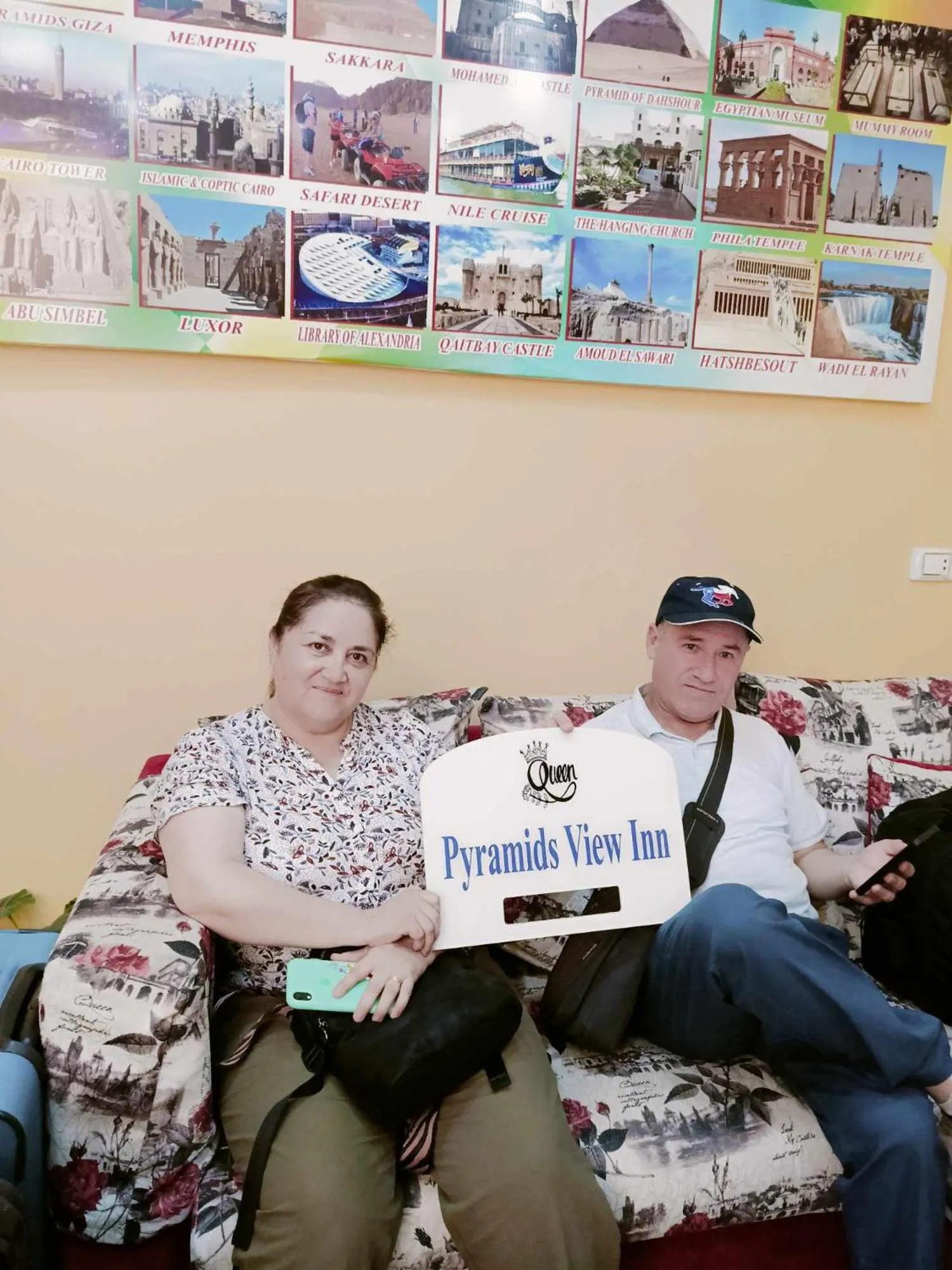 Queen Pyramids View Inn