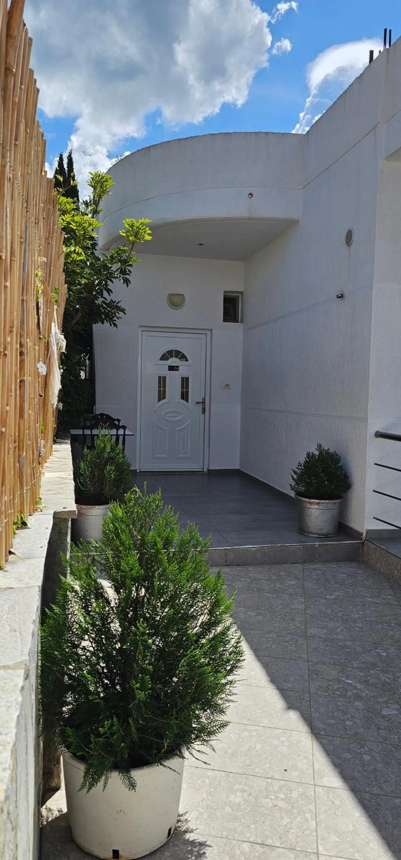 Property building in Vila Finnley