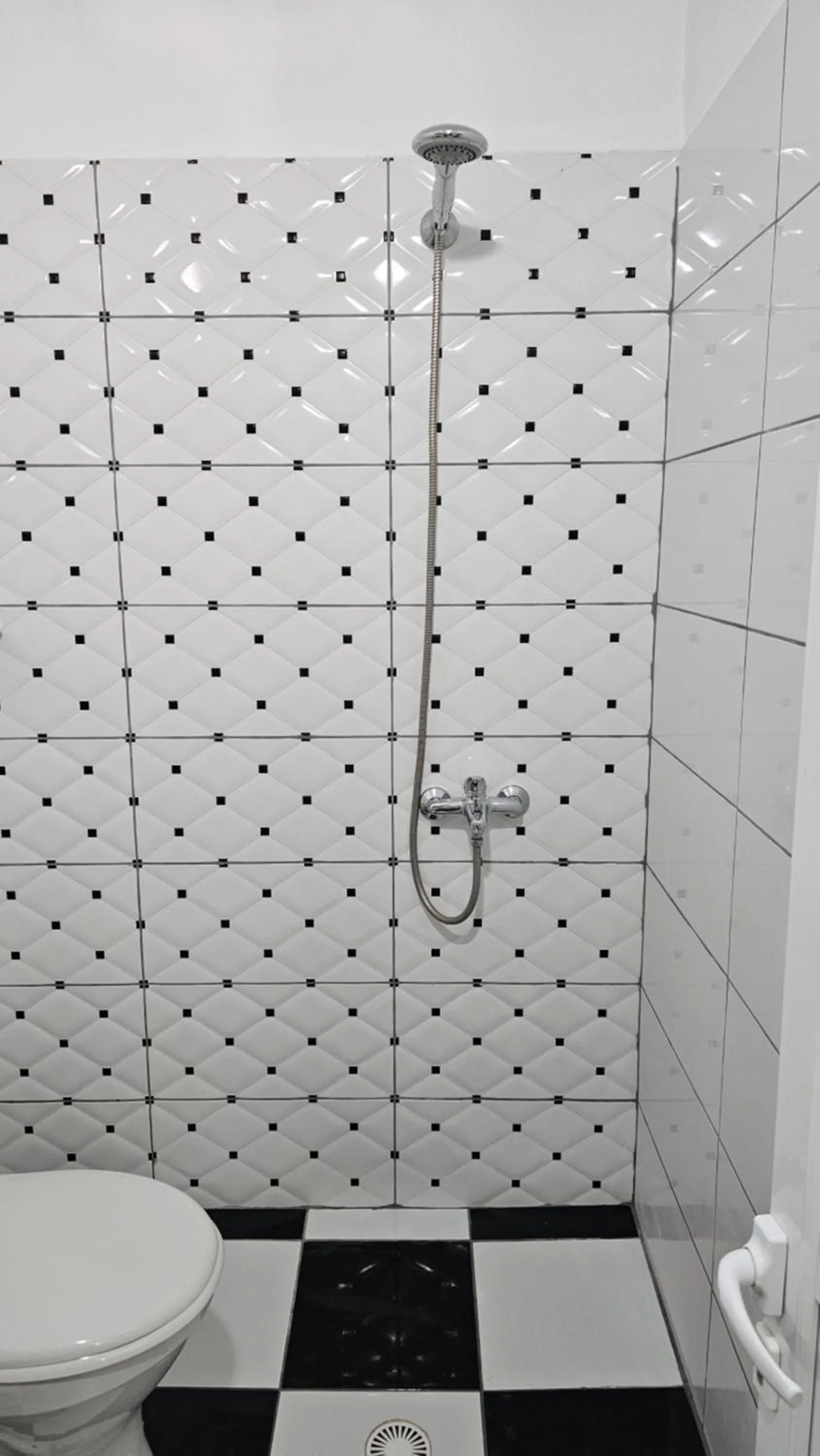 Shower in Vila Finnley