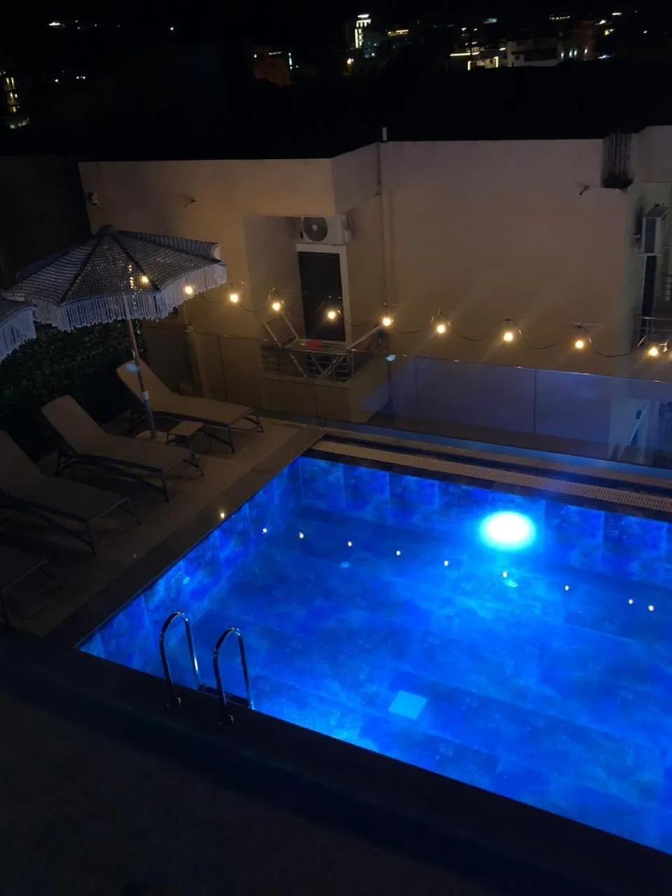 Night in Vila Finnley