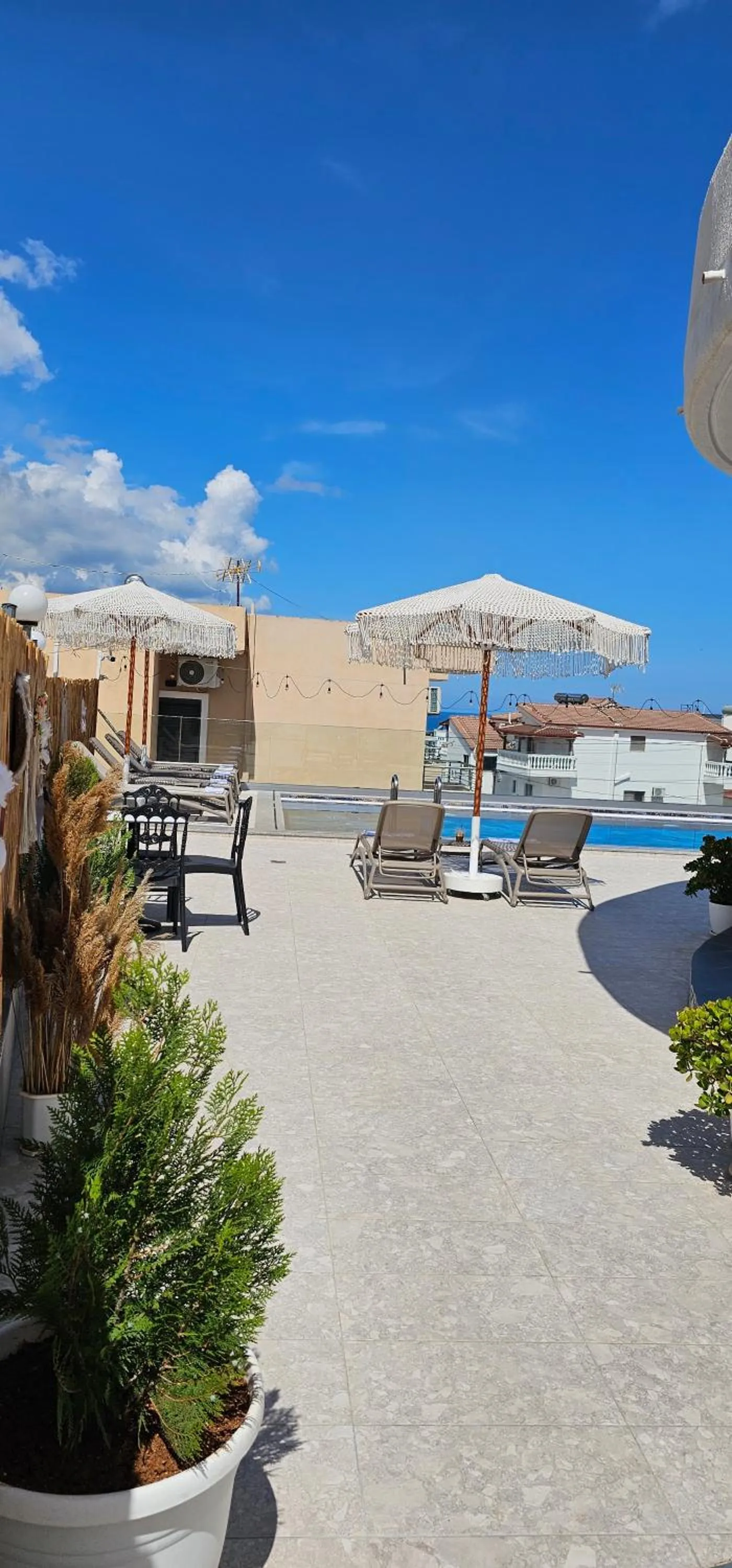 Pool view in Vila Finnley