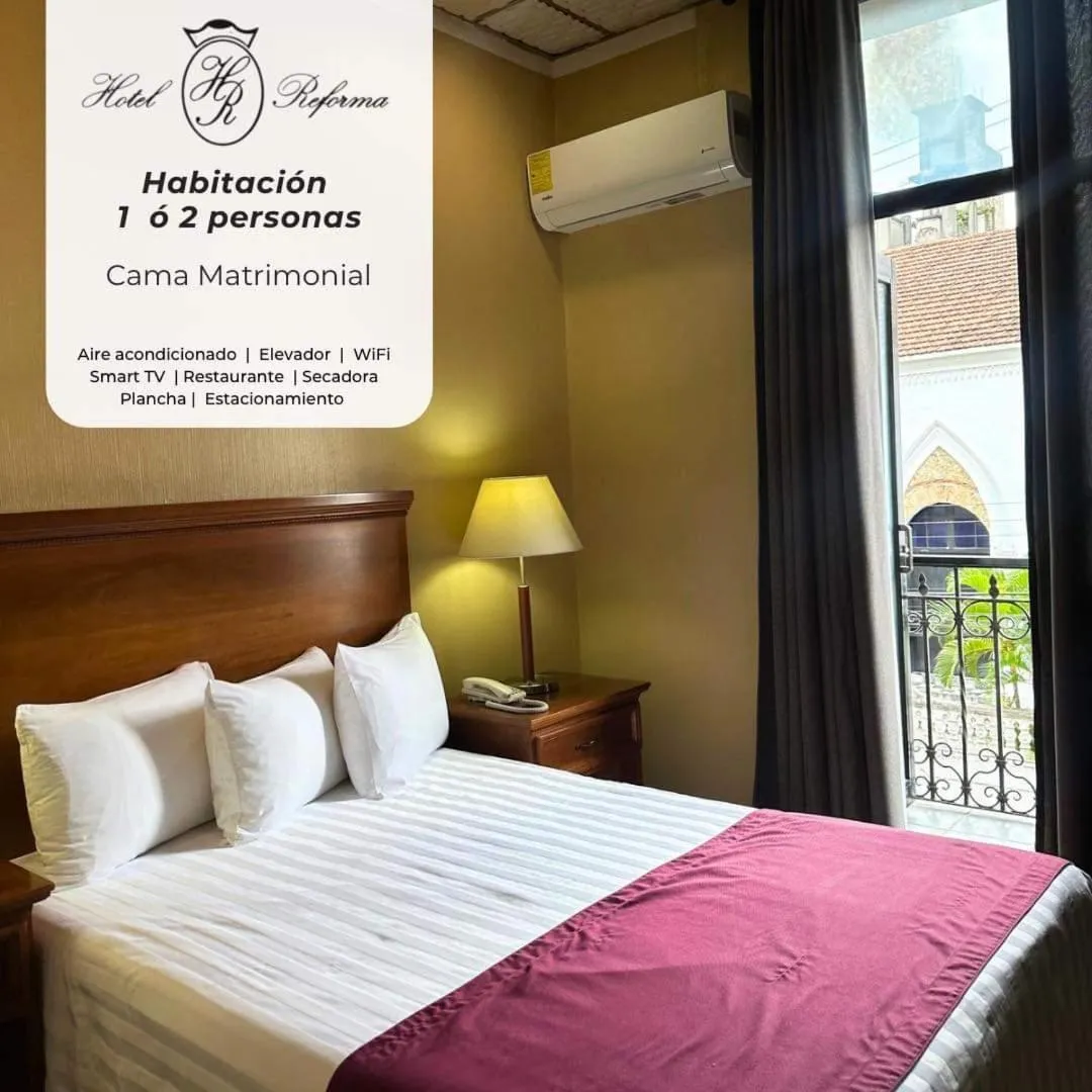 Bed in Hotel Reforma Tuxpan