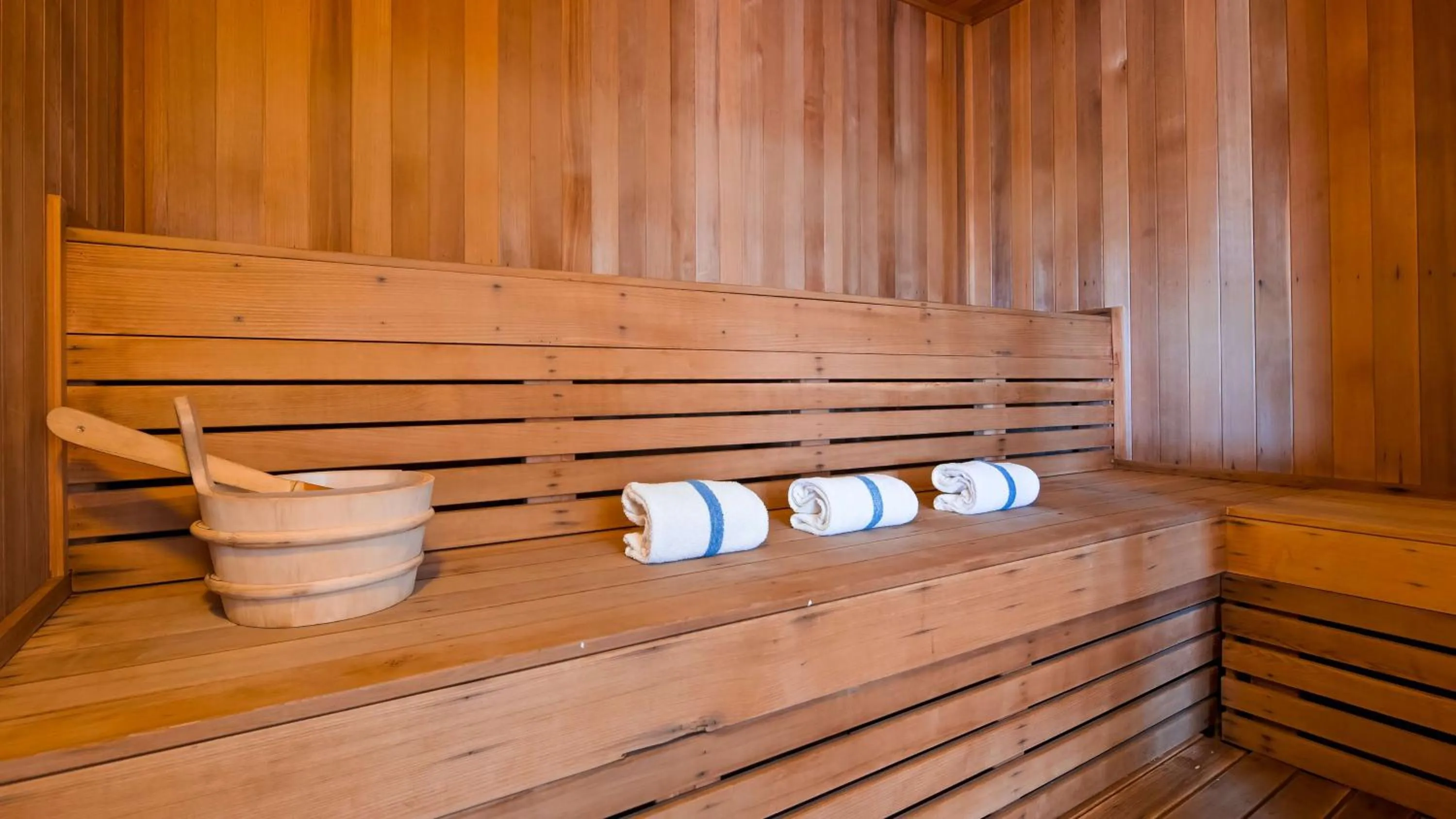 Spa and wellness centre/facilities in Best Western Plus Montezuma Inn and Suites