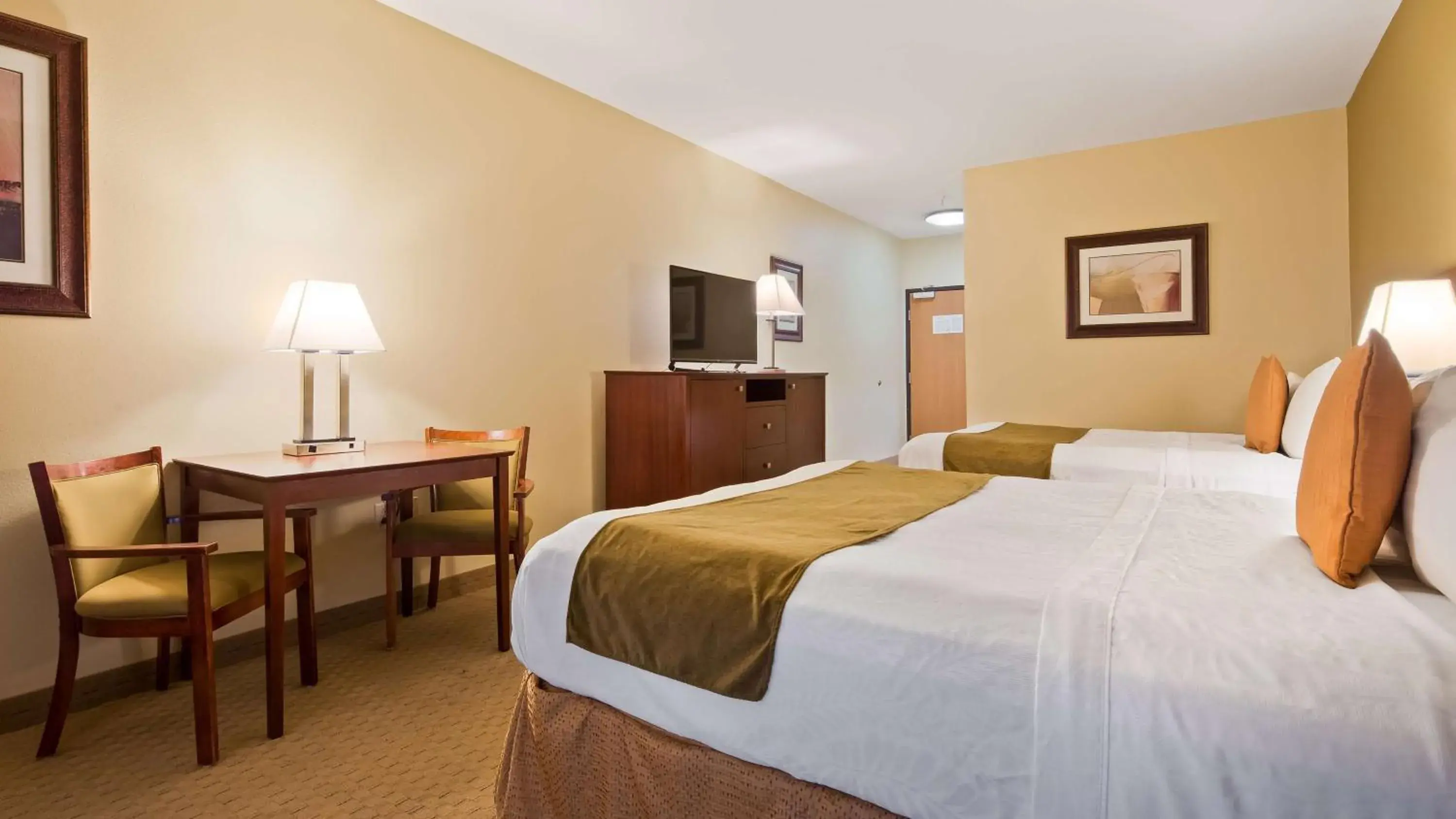 Queen Room with Two Queen Beds - Disability Access - Non Smoking in Best Western Plus Montezuma Inn and Suites Queen Room with Two Queen Beds - Disability Access - Non Smoking in Best Western Plus Montezuma Inn and Suites