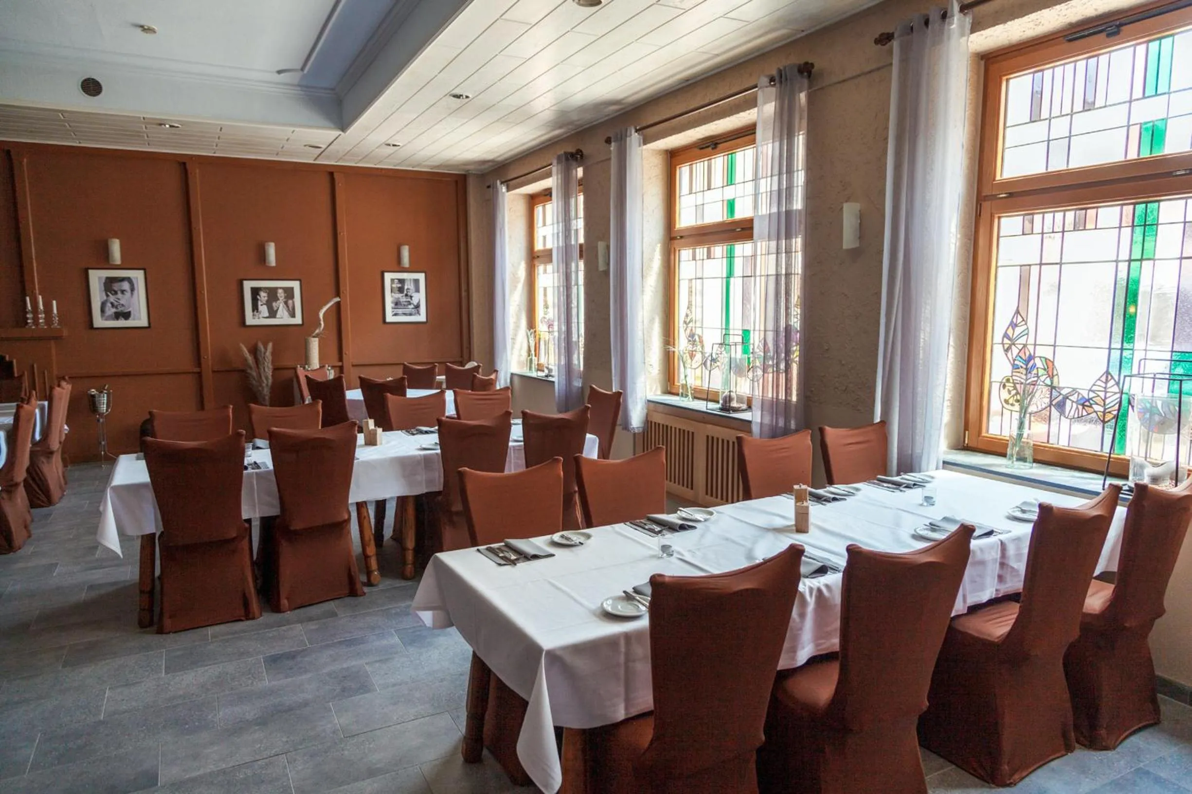 Restaurant/places to eat in Hotel Fronhof Mettendorf
