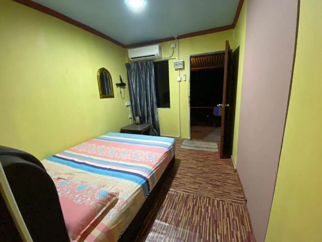 Bed in juara seaview chalet, kampung juara