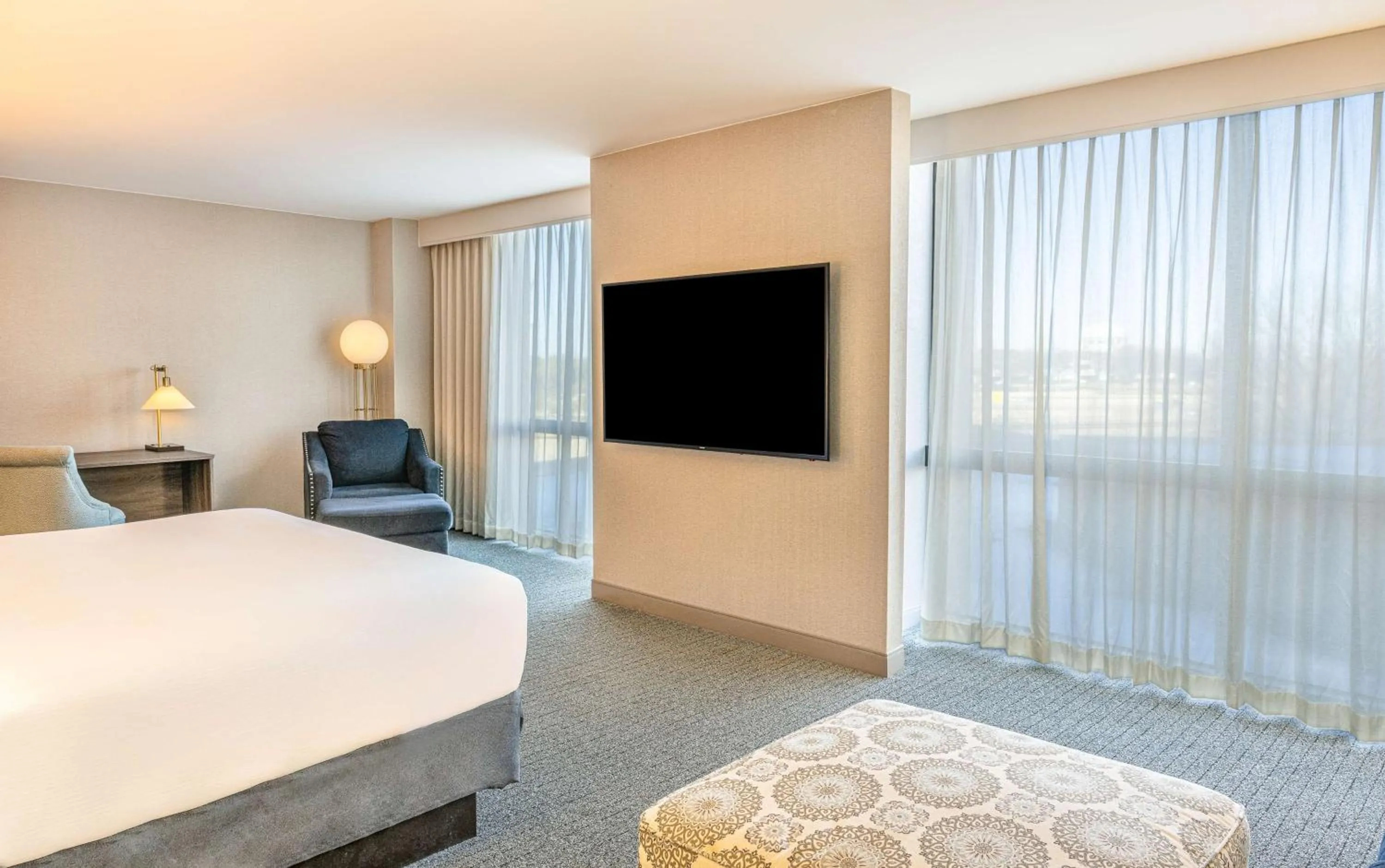 Bed in Hilton Richardson Dallas, TX