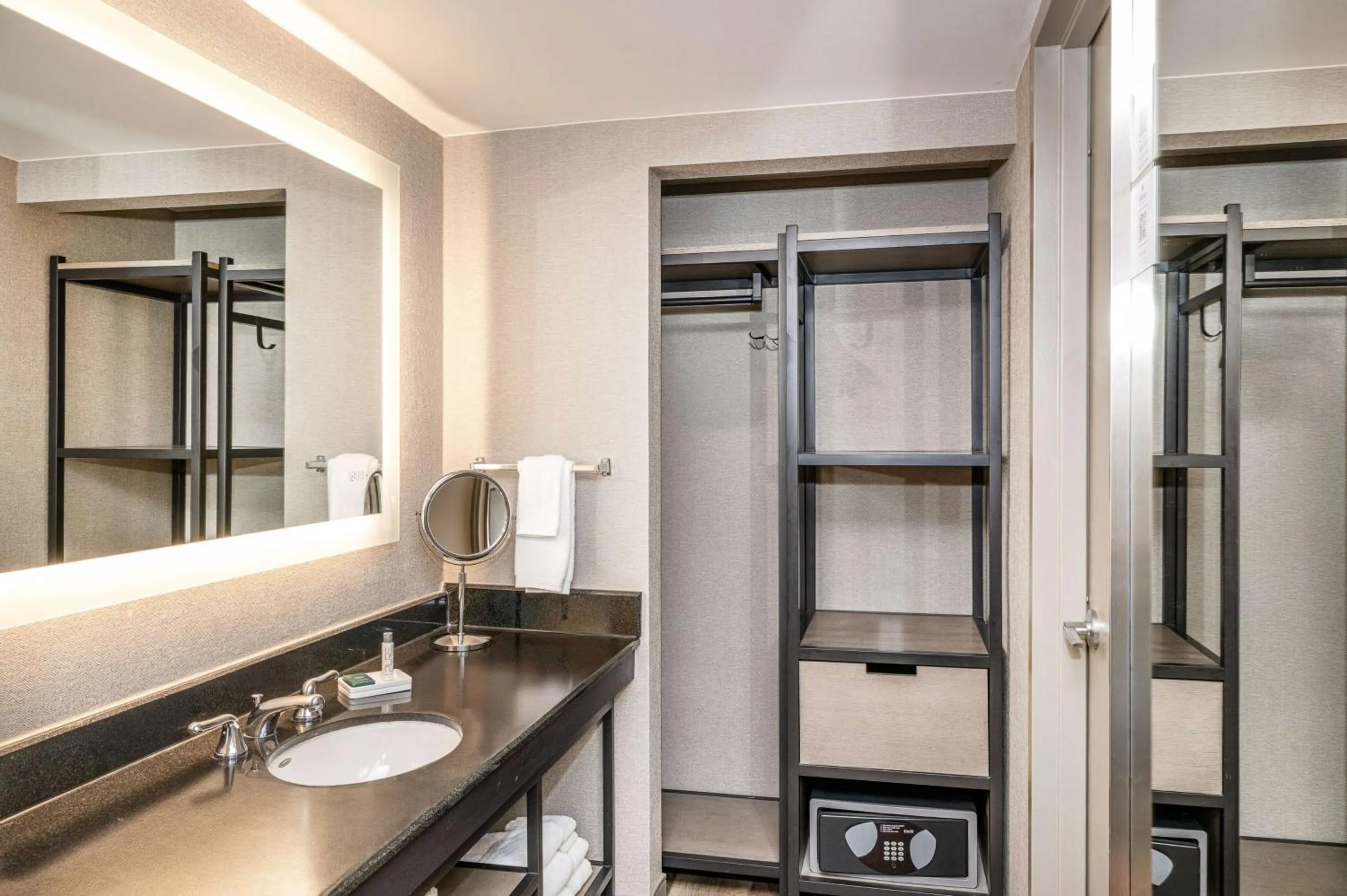 Bathroom in Hilton Richardson Dallas, TX