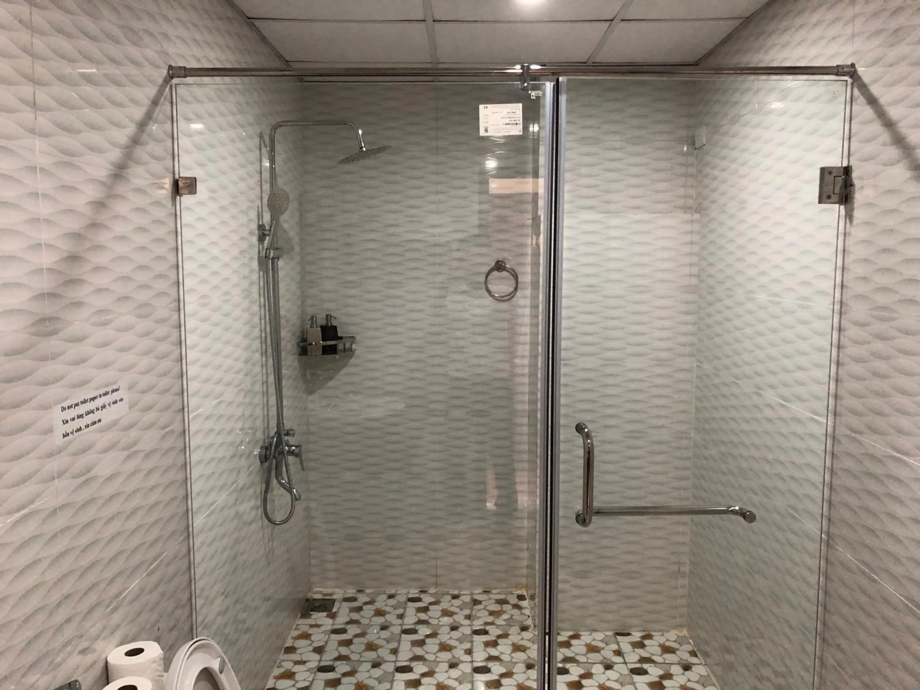 Shower in Sapa Valley view hotel