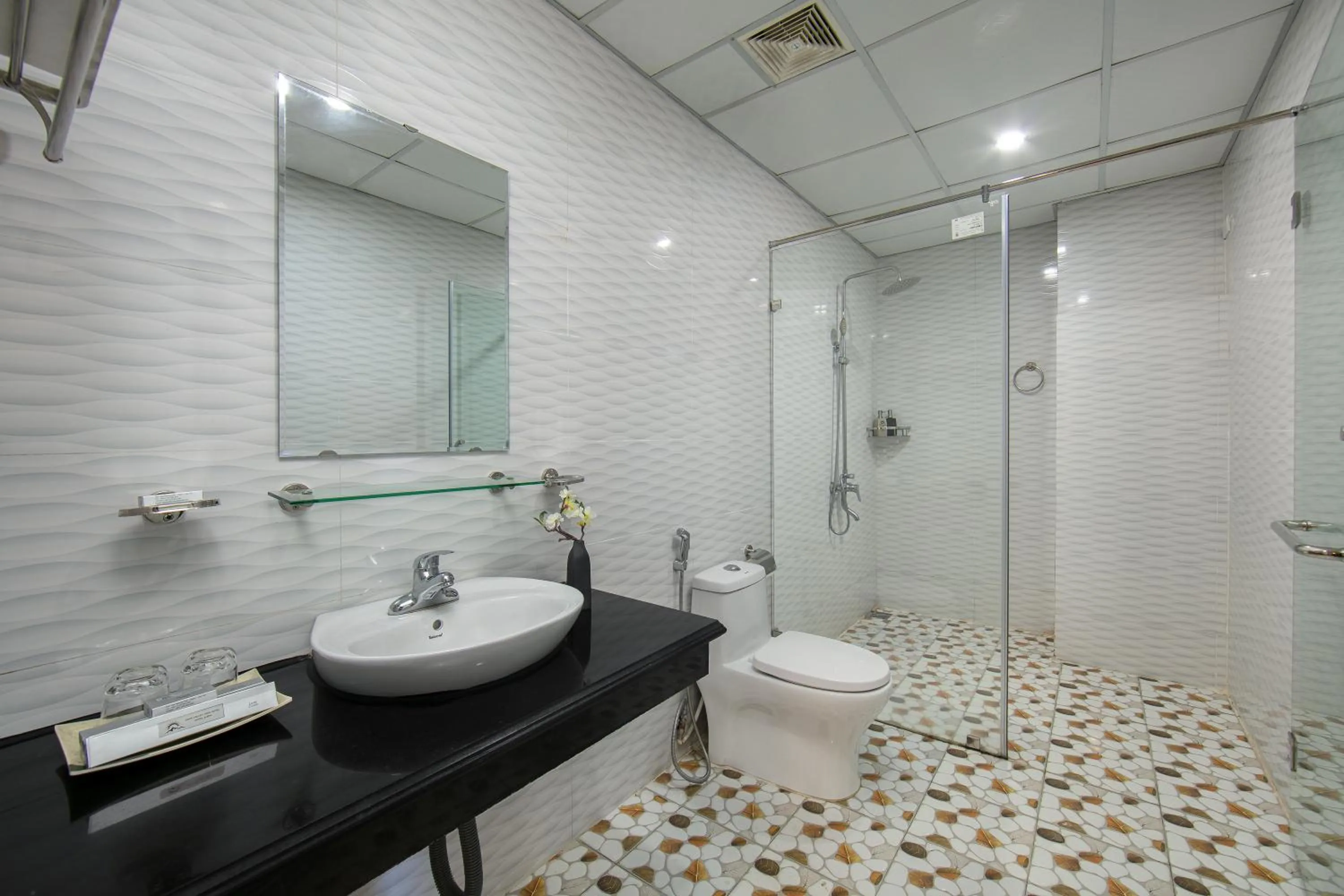 Shower in Sapa Valley view hotel