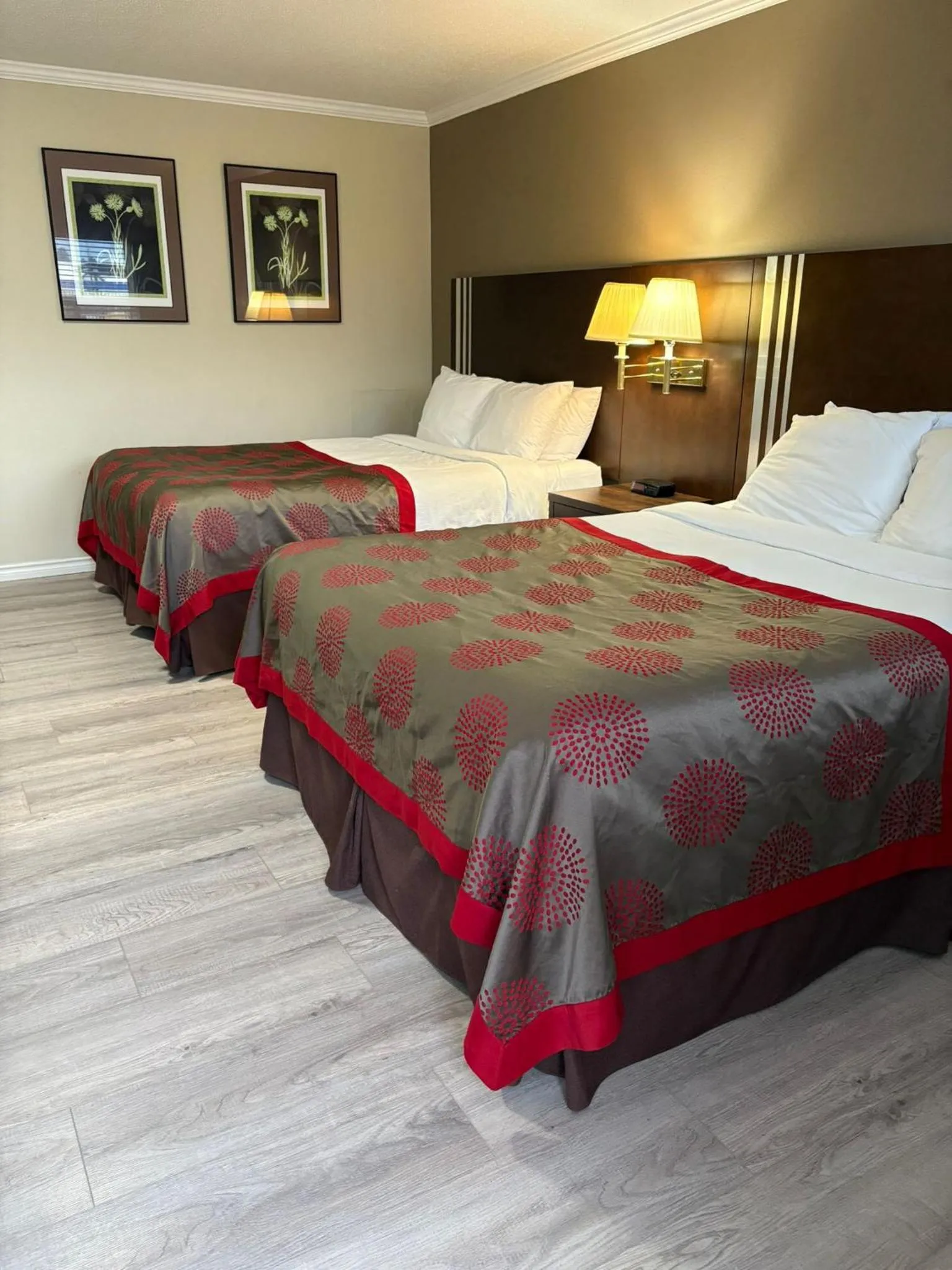 Bed in Grand Forks Inn