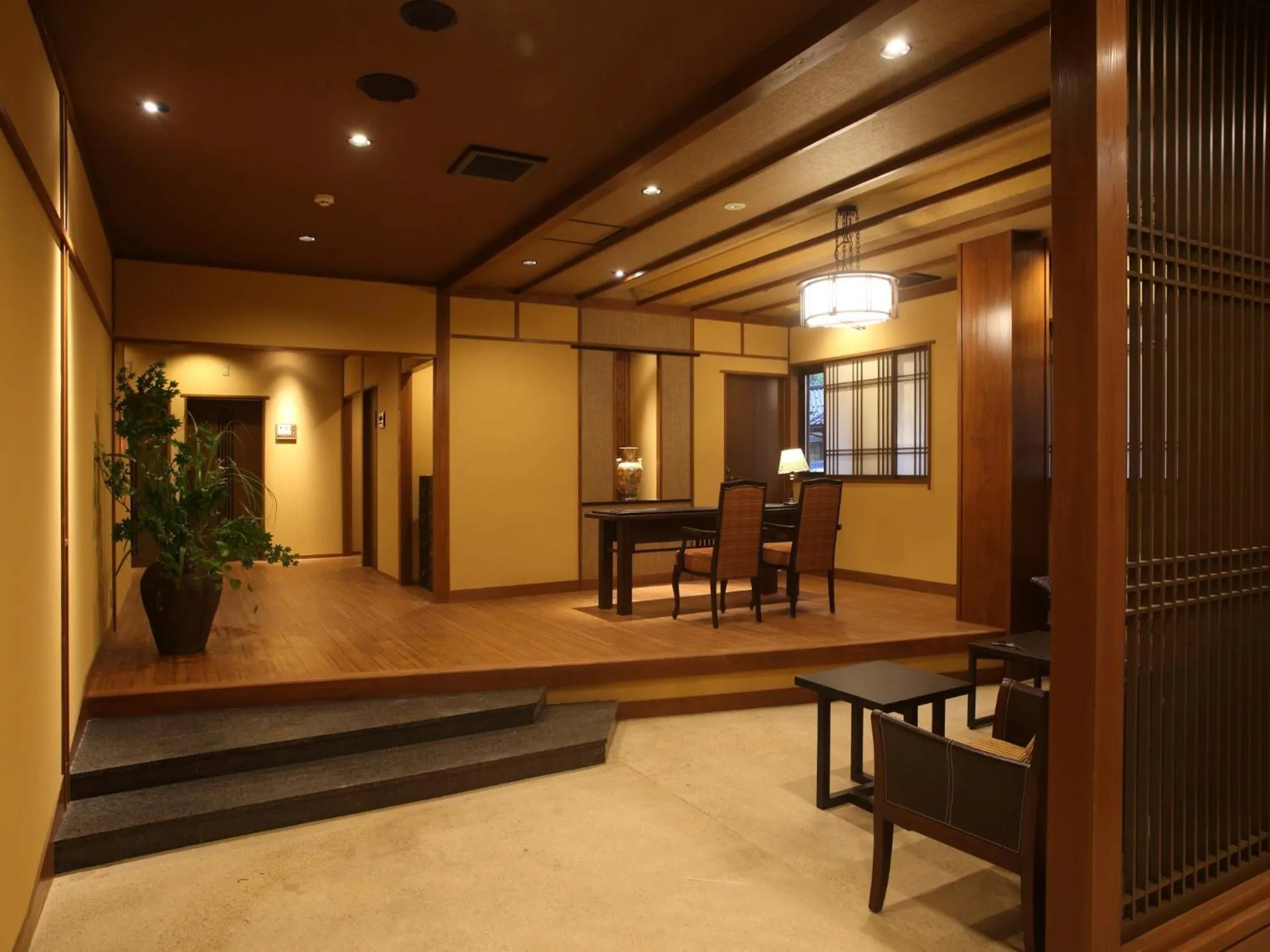 Kanazawa Yuwaku Onsen Kokarian