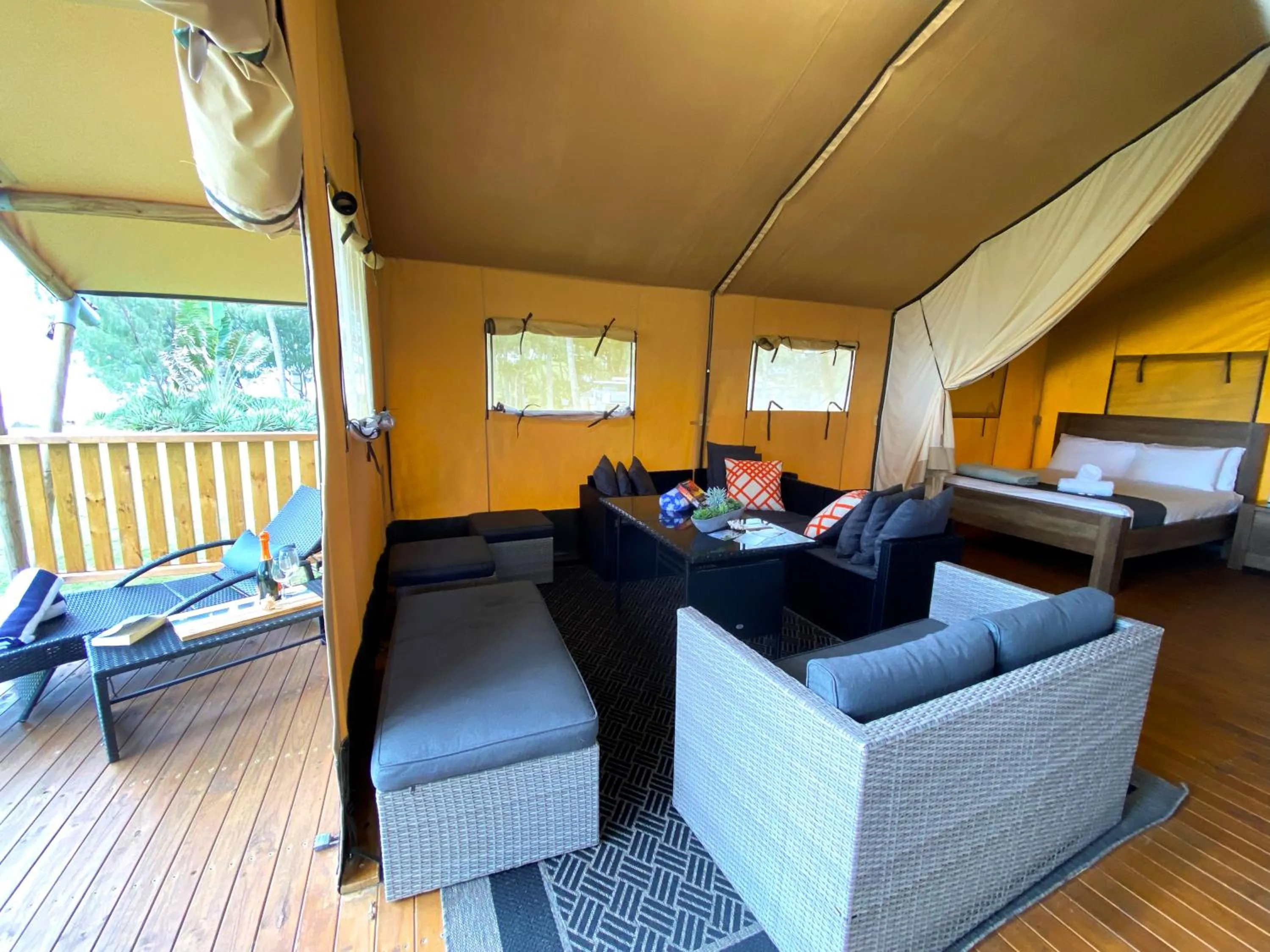 Balcony/Terrace in BIG4 Mackay Blacks Beach Holiday Park