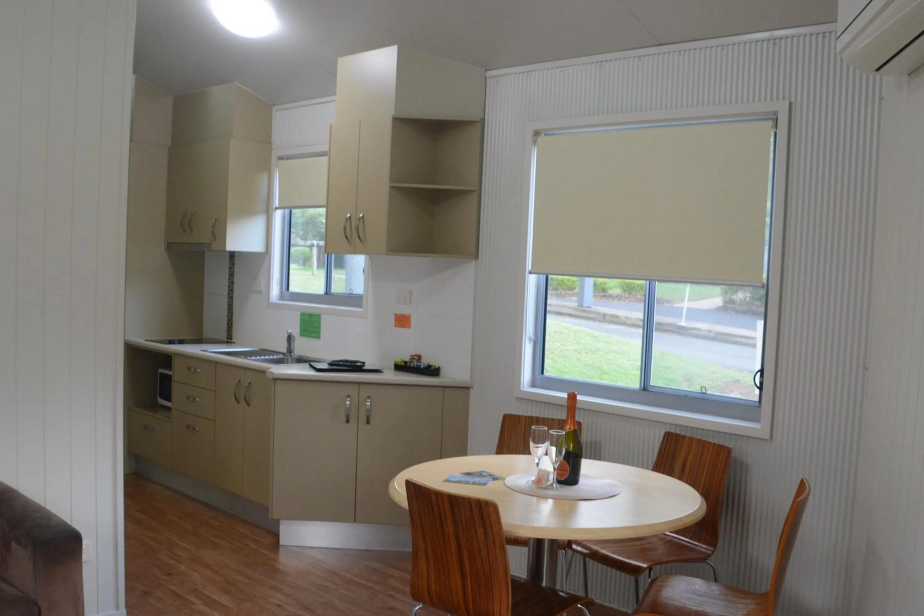 Kitchen or kitchenette in BIG4 Mackay Blacks Beach Holiday Park