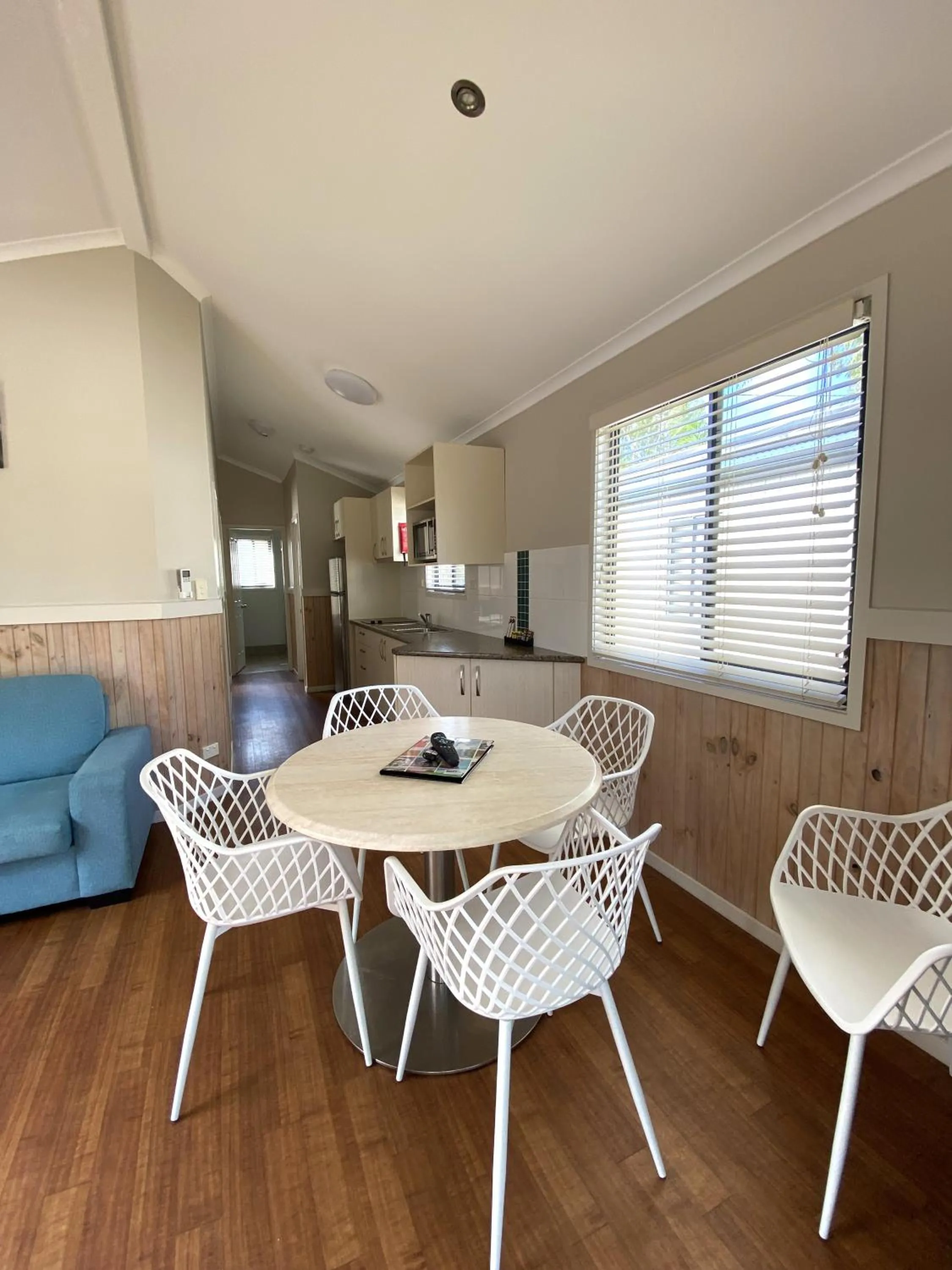 Kitchen or kitchenette in BIG4 Mackay Blacks Beach Holiday Park
