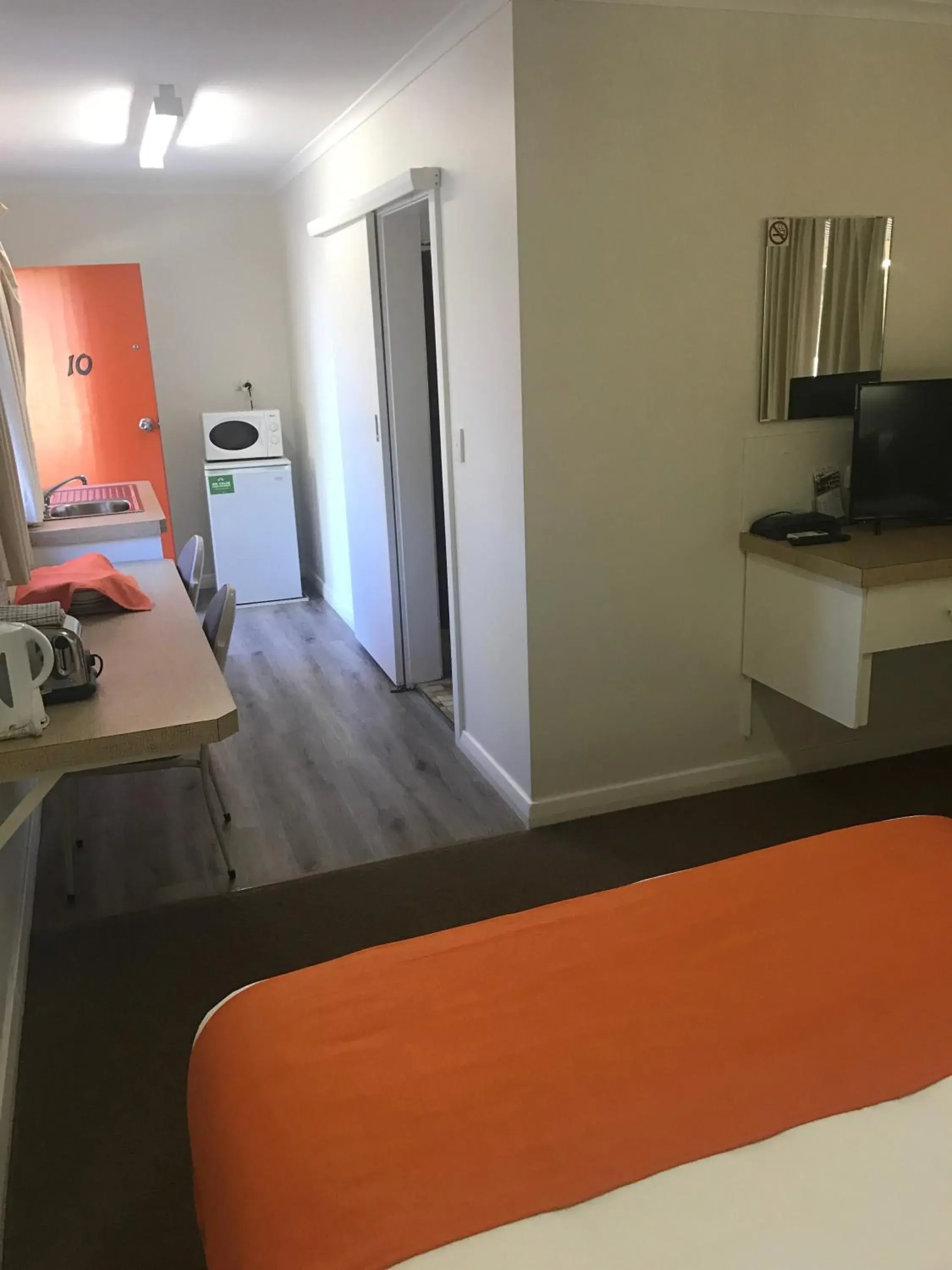 Standard Twin Room in Sturt Motel Standard Twin Room in Sturt Motel