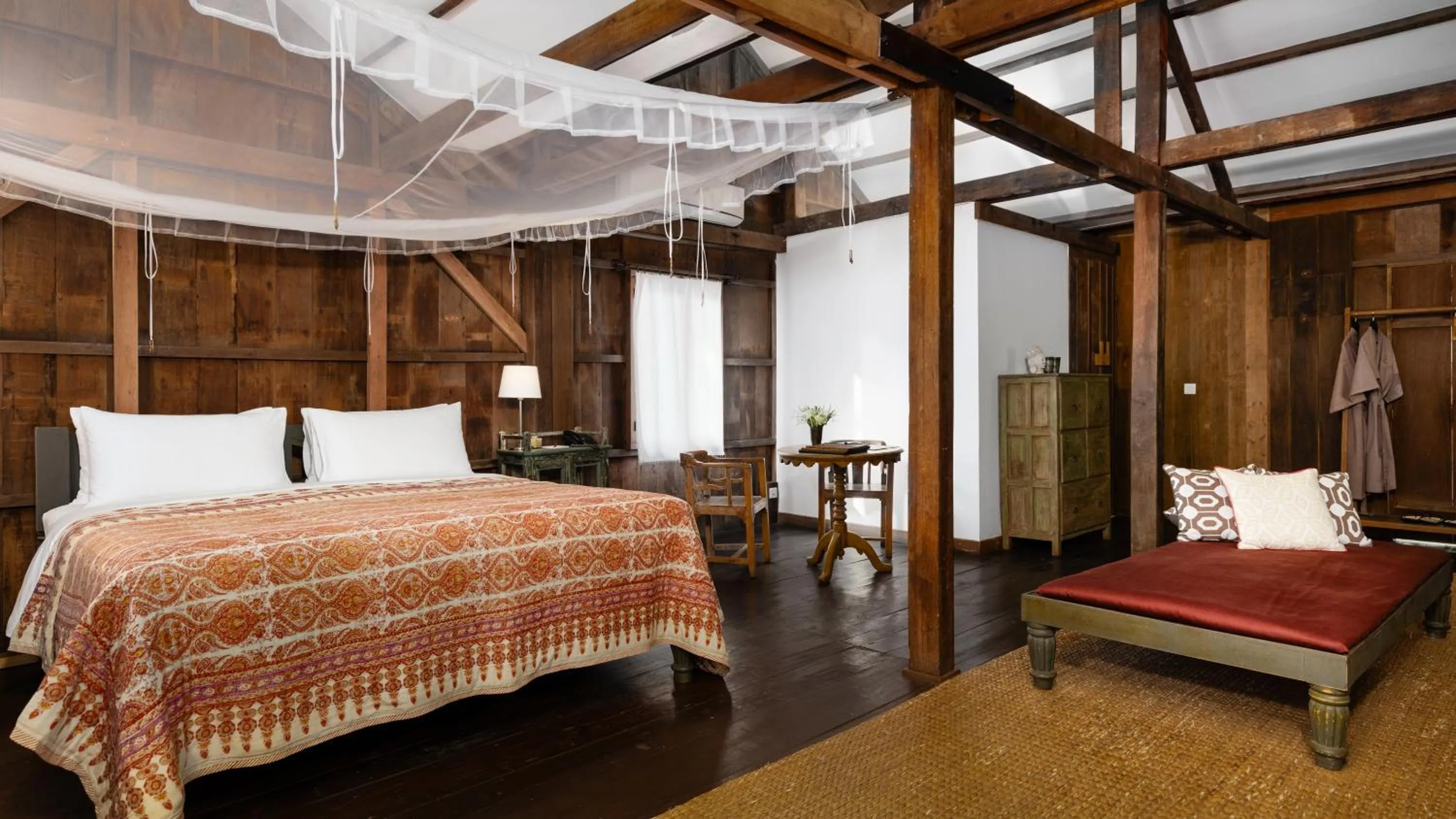 Photo of the whole room, Bed in Sala Lodges