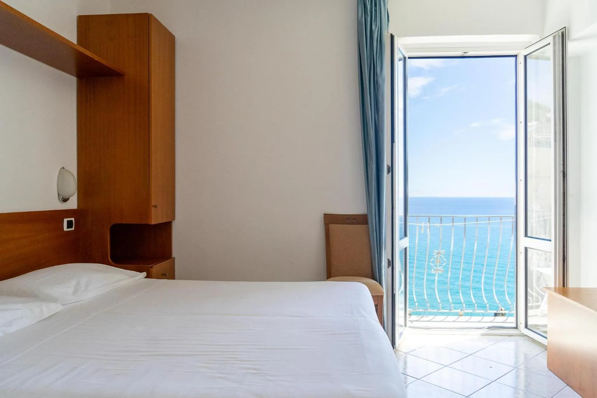 Bed in Hotel Bellavista