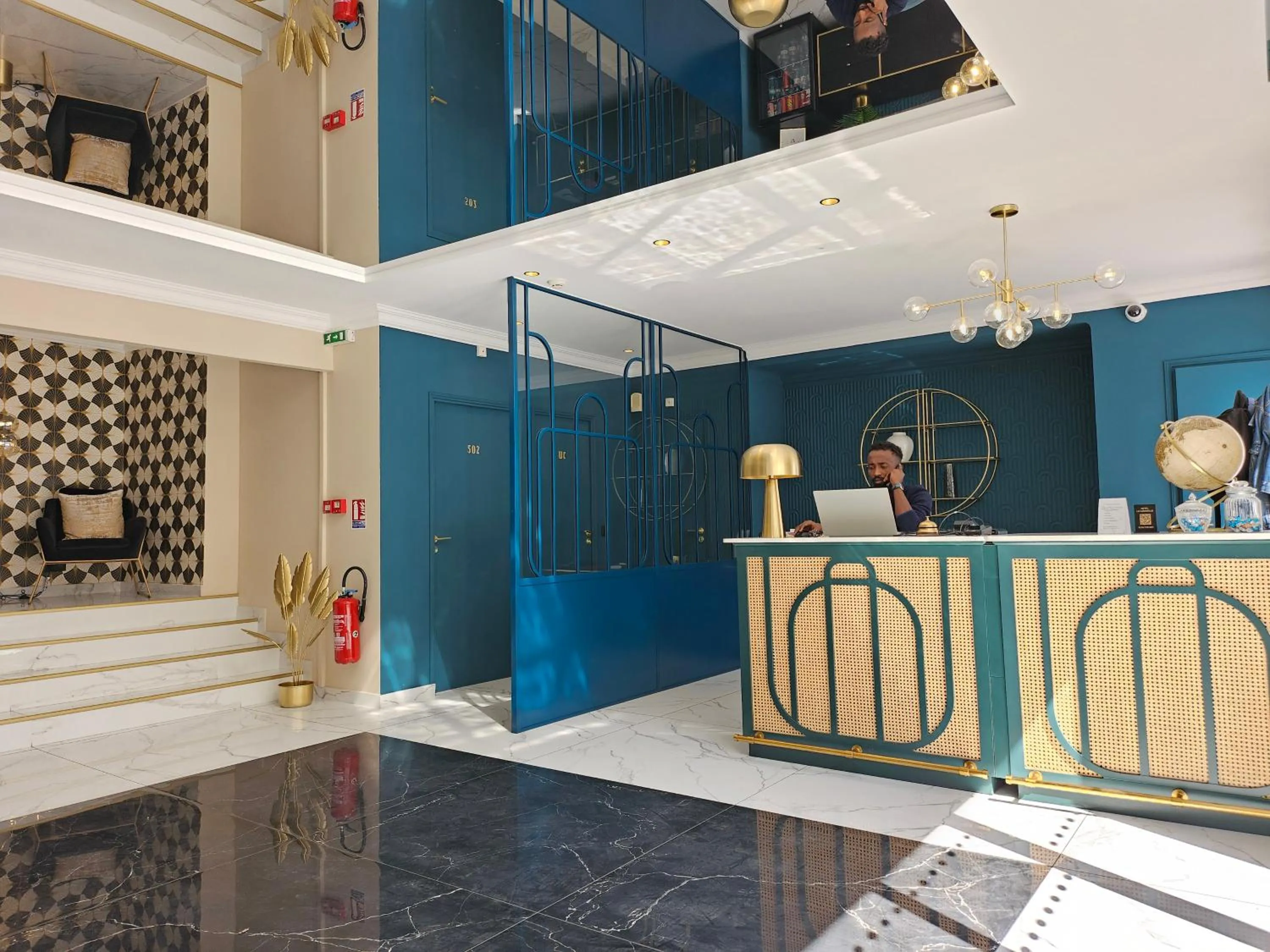 Lobby or reception in Hôtel la Caravelle - Aix-en-Provence centre historique