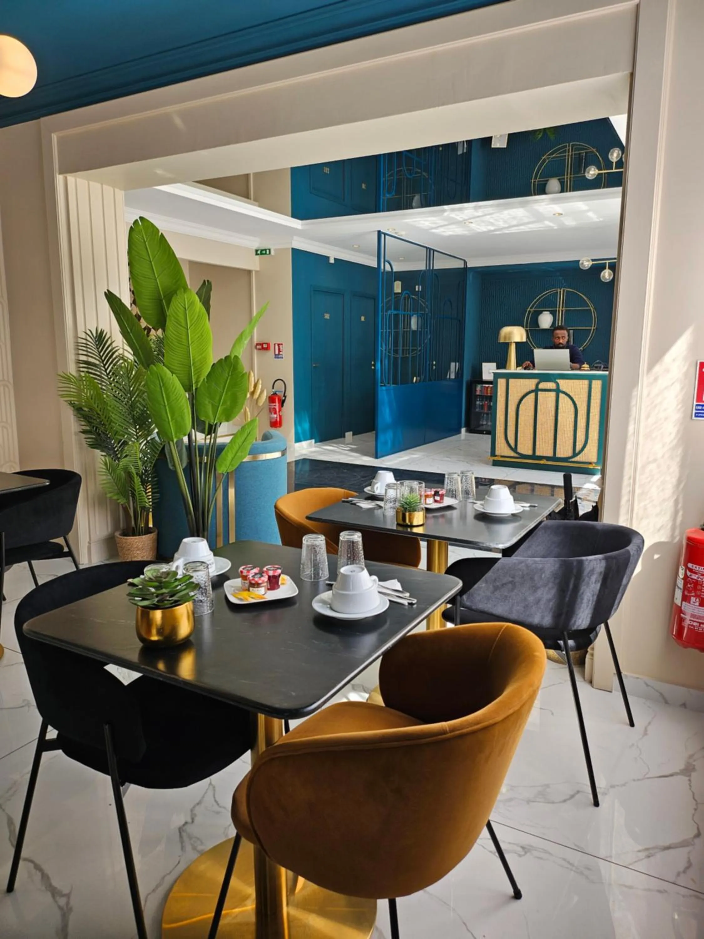 Dining area in Hôtel la Caravelle - Aix-en-Provence centre historique