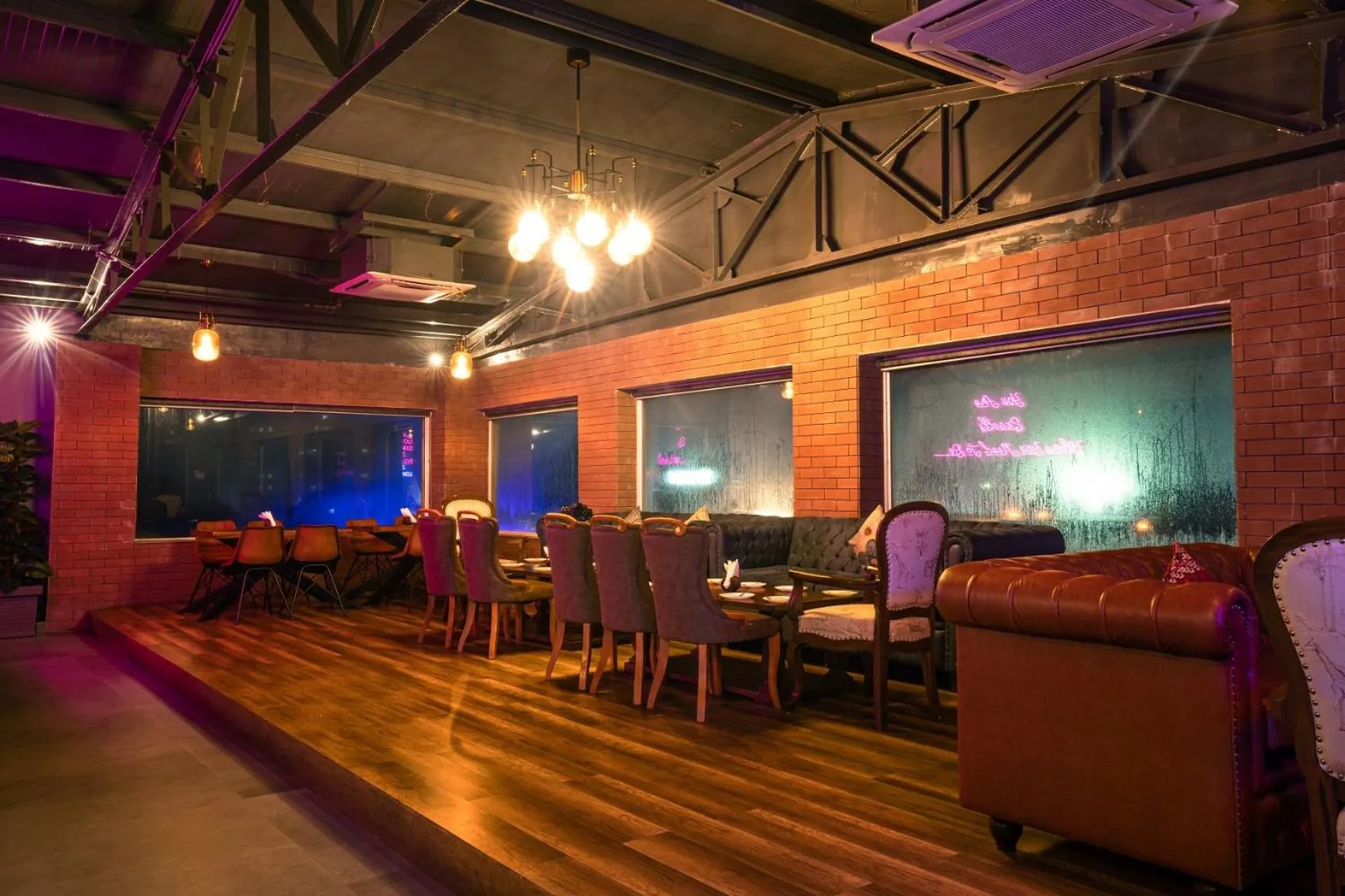 Nightclub / DJ in The Presidency