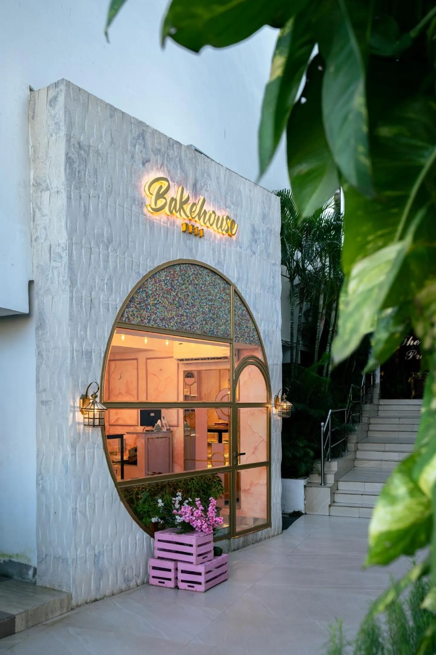 Restaurant/places to eat in The Presidency