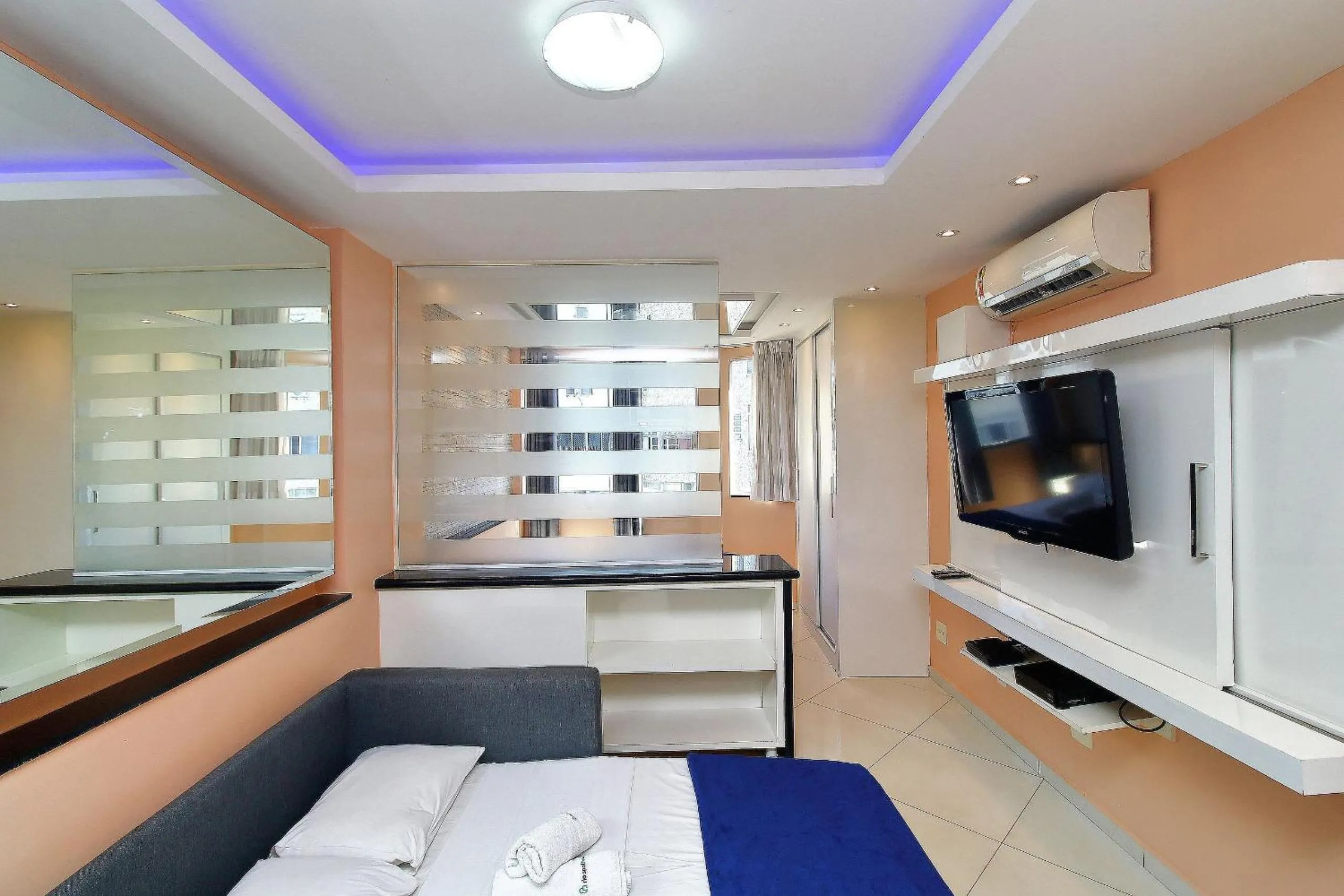 Bedroom, Bed in Rio Spot Homes C046.