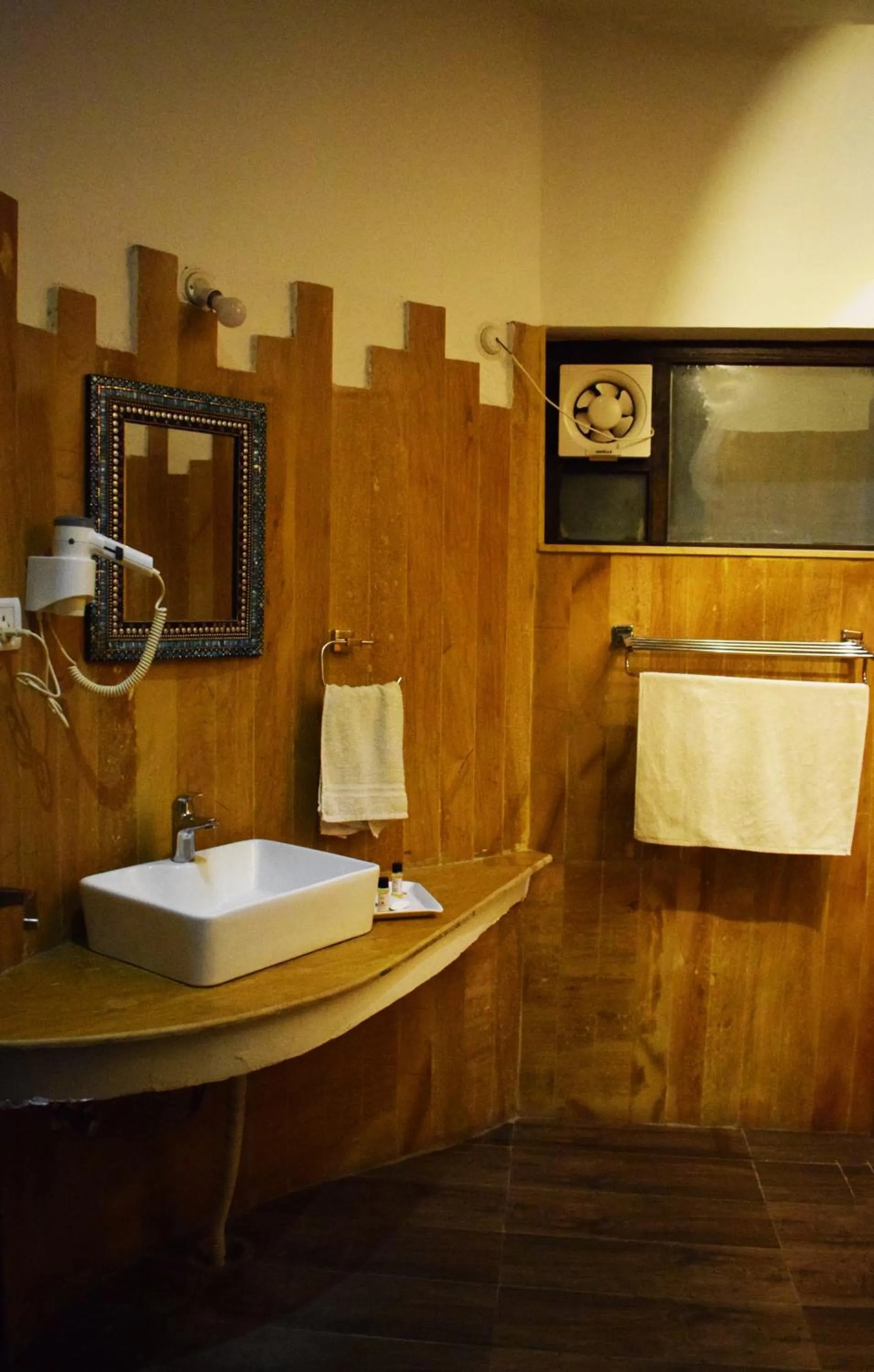 Bathroom in Kumbhalgarh Forest Retreat